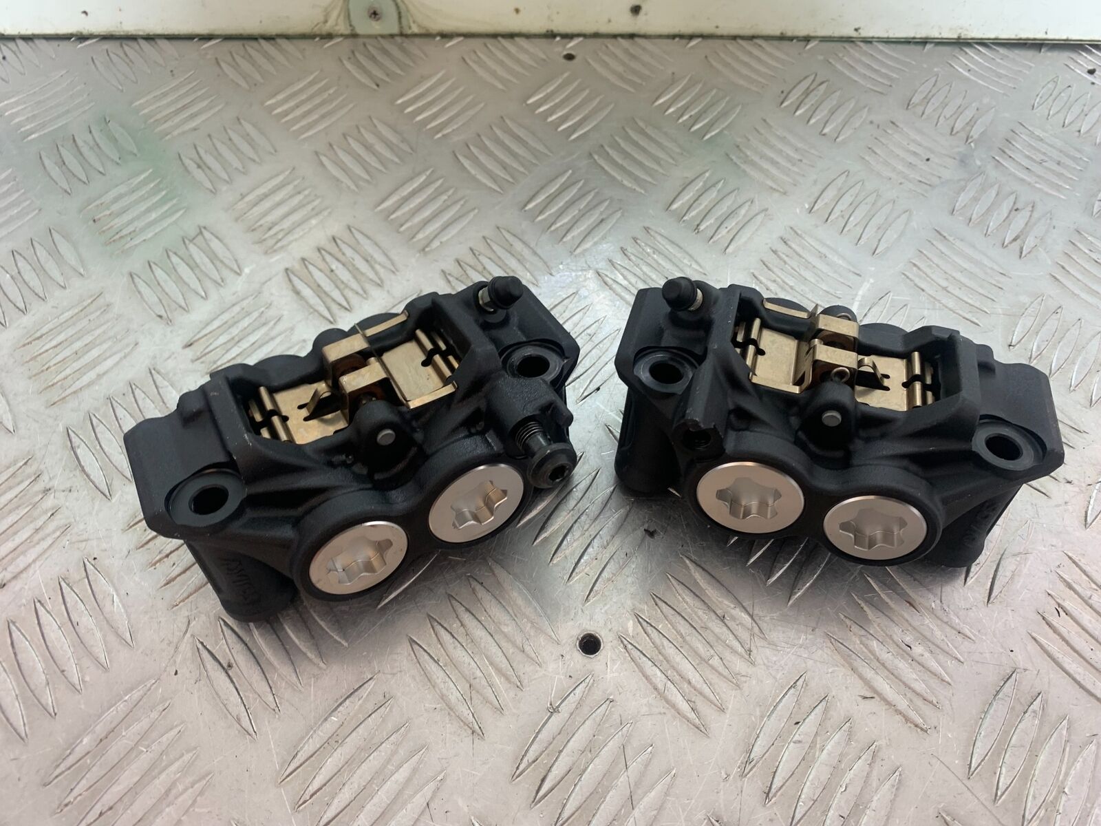 YAMAHA XSR900 XSR 900 FRONT BRAKE CALIPERS   YEAR 2021-2022 (CMB1073)