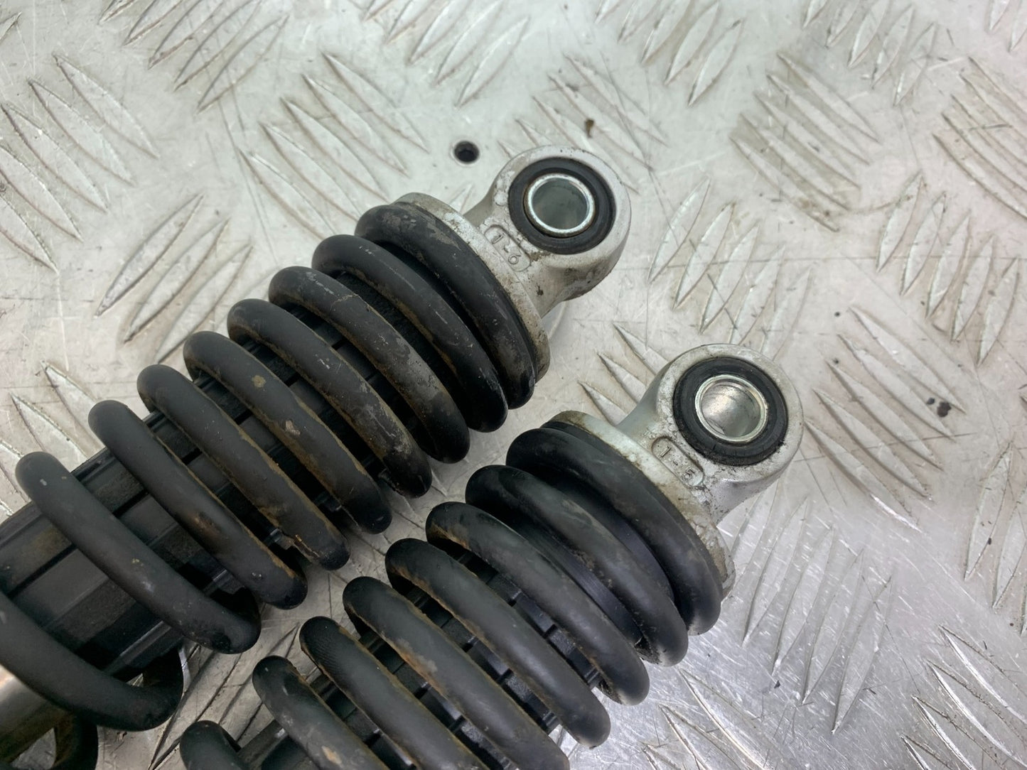 HONDA CBF125 CBF 125 REAR SHOCKS  YEAR 2009-14 (CMB1182)