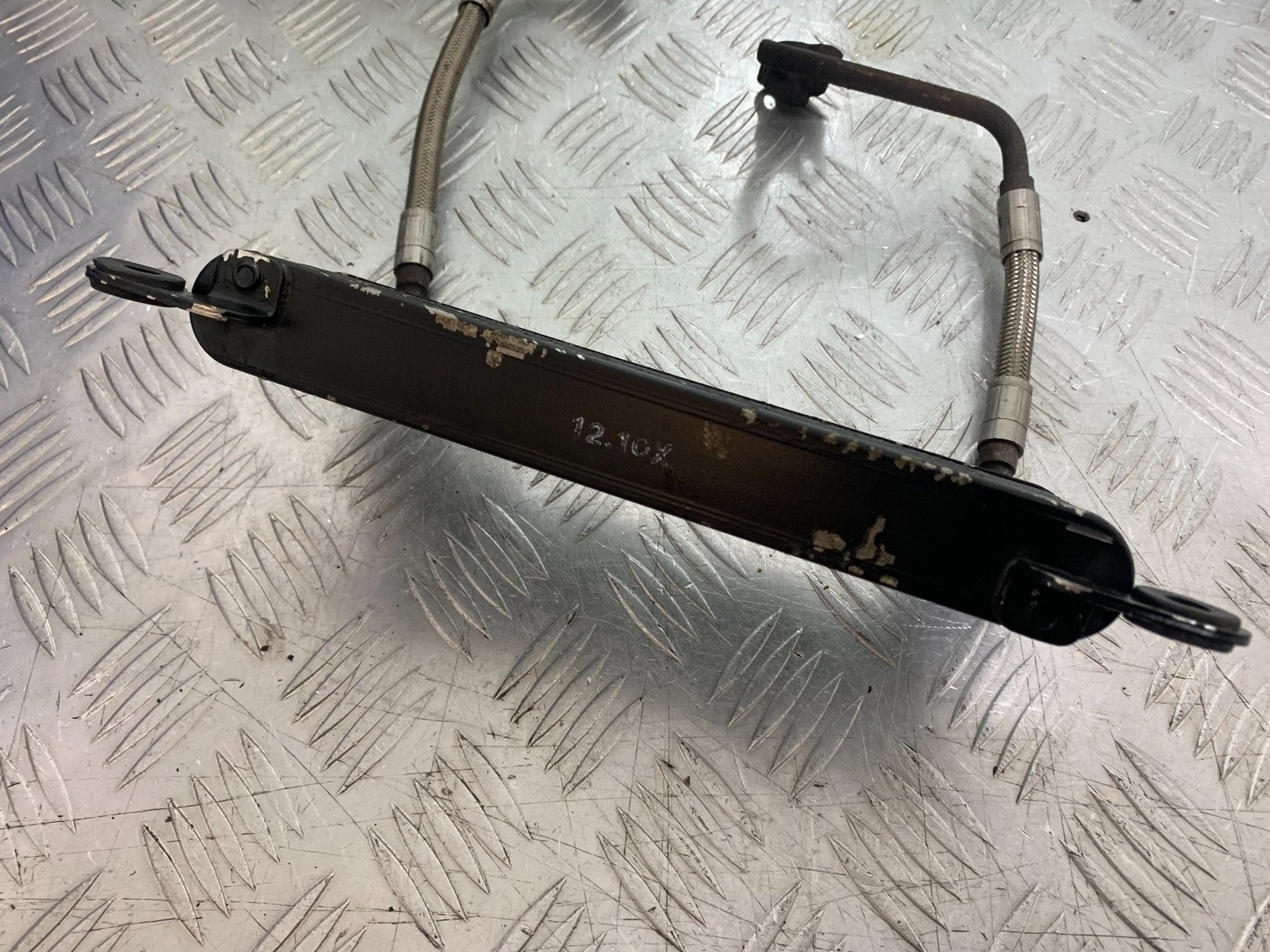 TRIUMPH 1050 SPRINT ST OIL COOLER AND LINES 2003-2011 (CMB1285)