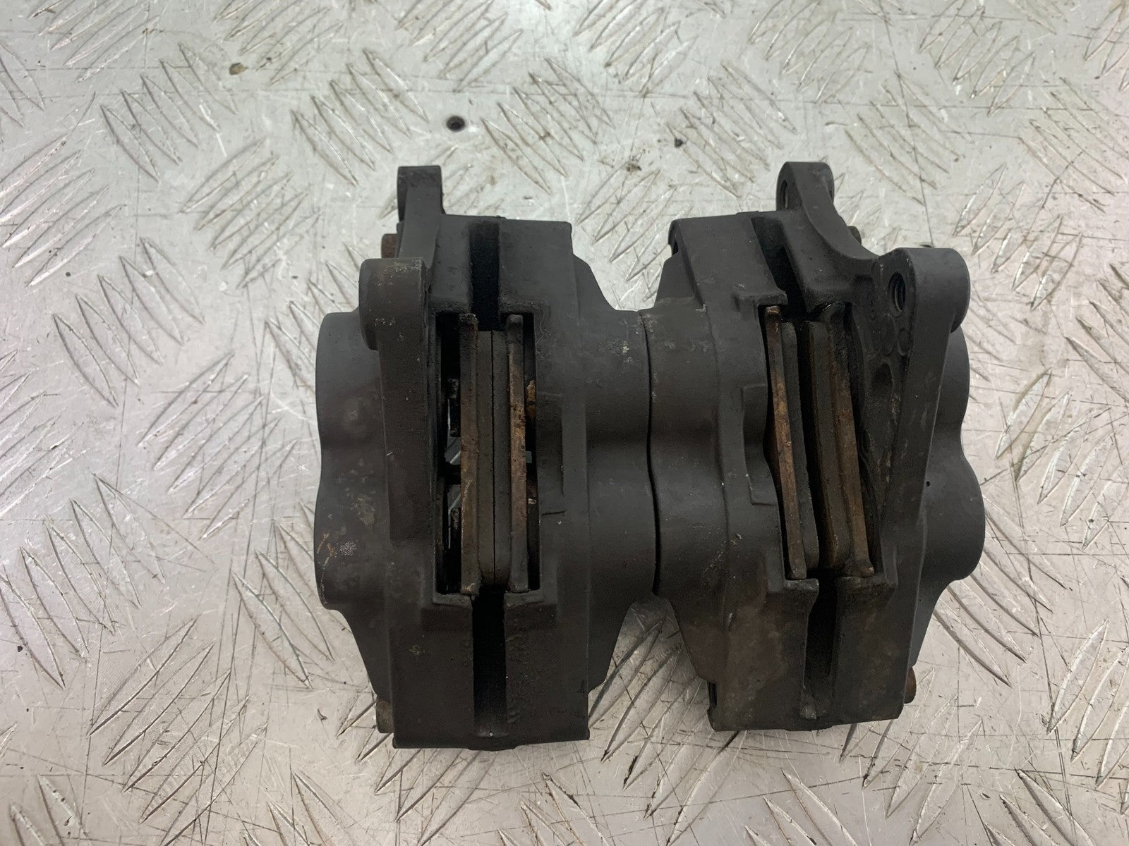TRIUMPH 1050 SPRINT GT FRONT BRAKE CALIPERS  YEAR 2010-2016 (CMB1250)
