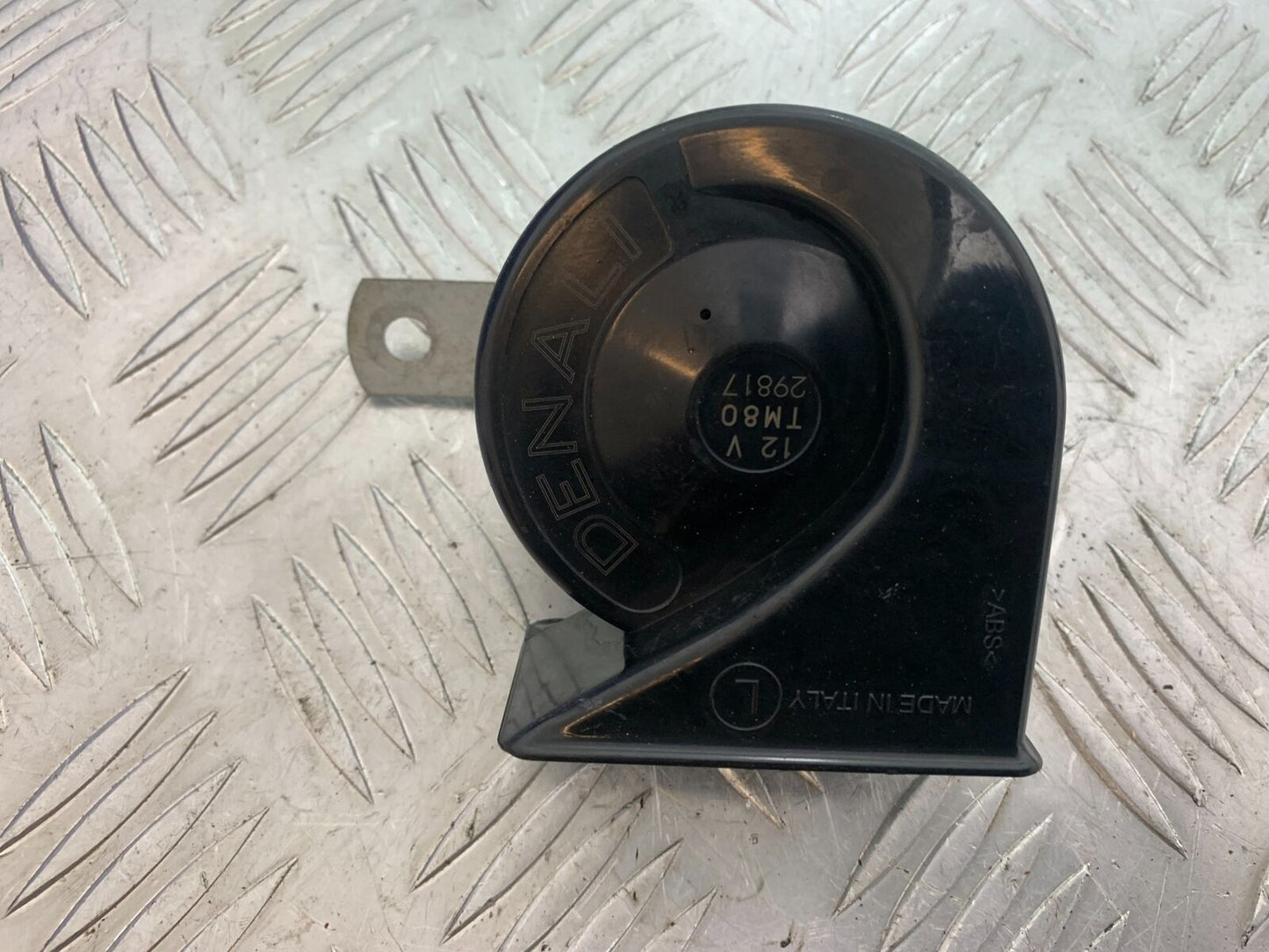 KAWASAKI Z750 Z 750 HORN YEAR 2004-2006  (CMB1104)