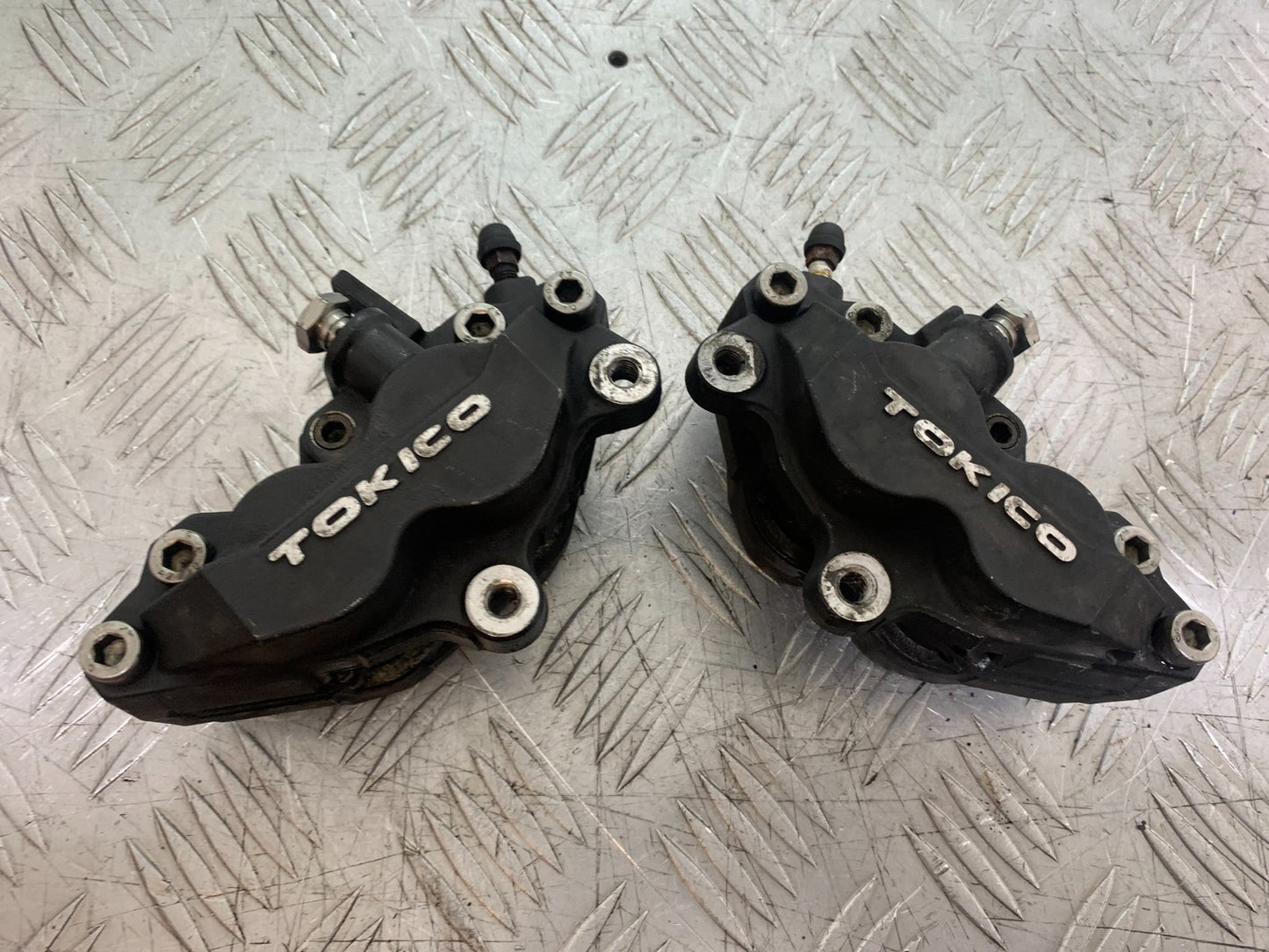 SUZUKI SV1000 SV 1000 S FRONT BRAKE CALIPERS   YEAR 2003-2007 (CMB1293)