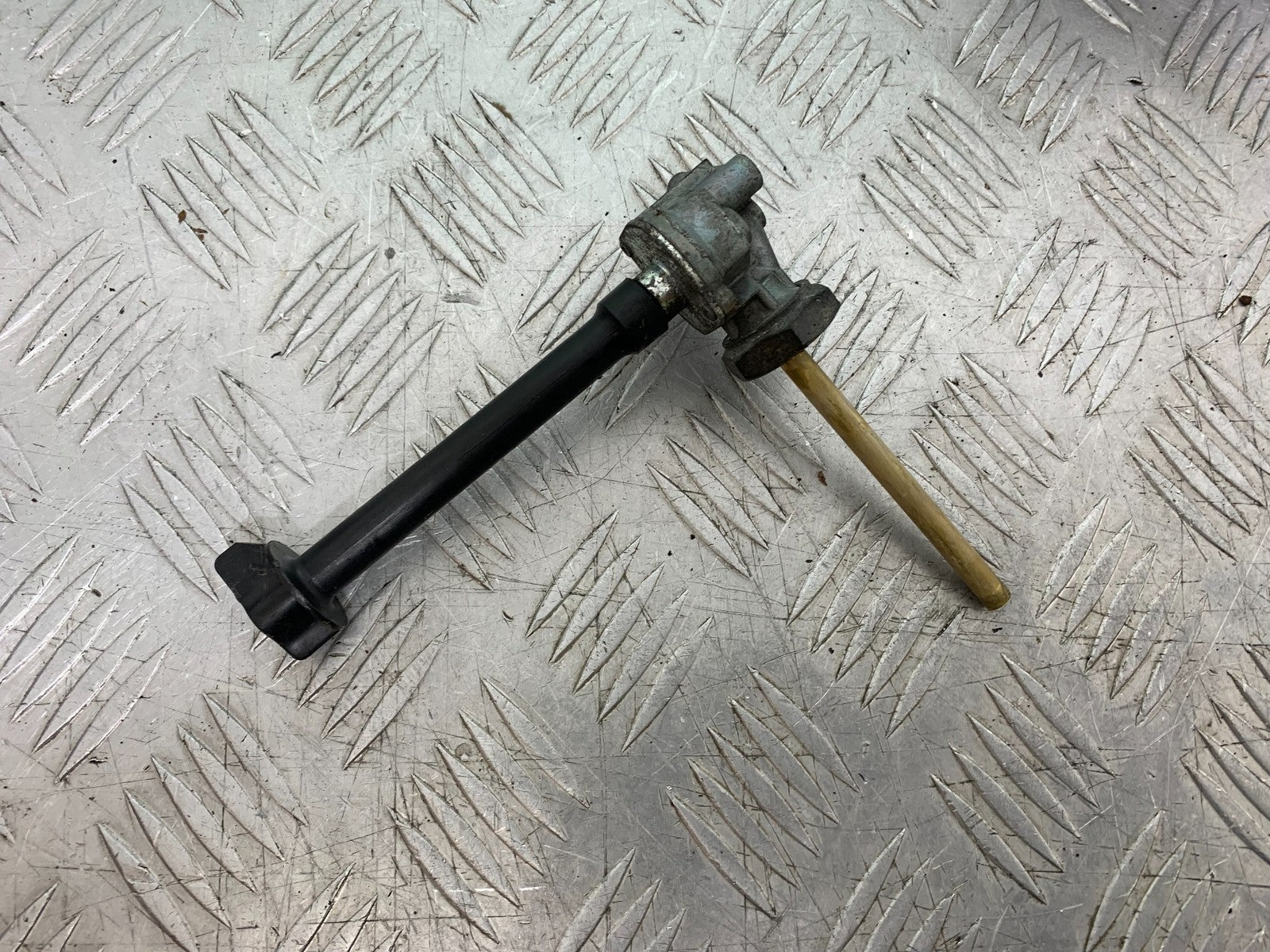 HONDA XL125 VARADERO PETROL TAP  YEAR 2001-2006  (CMB1304)