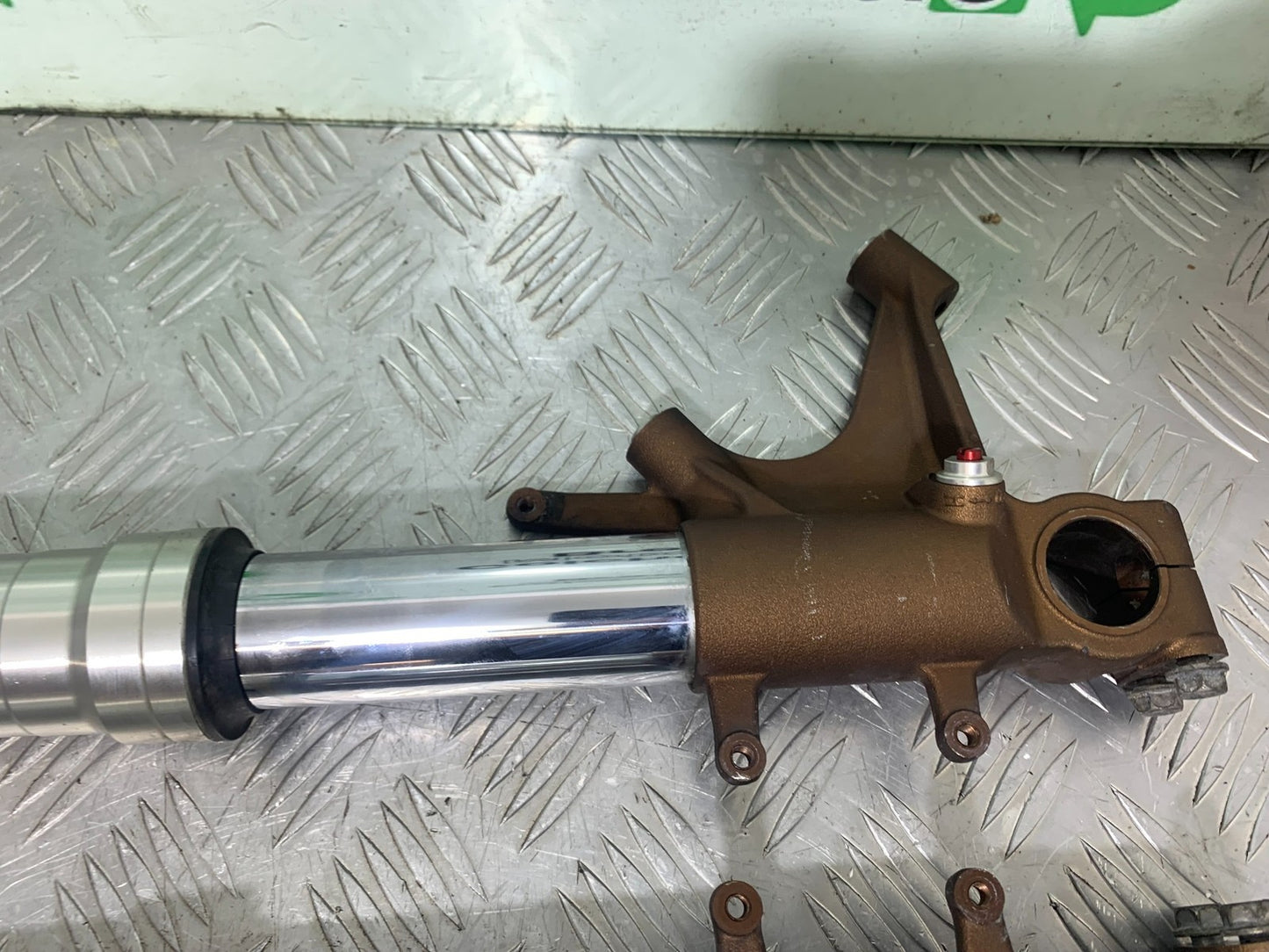 HONDA CBR1000 rr FIREBLADE FORKS   YEAR 2006 (CMB1220)