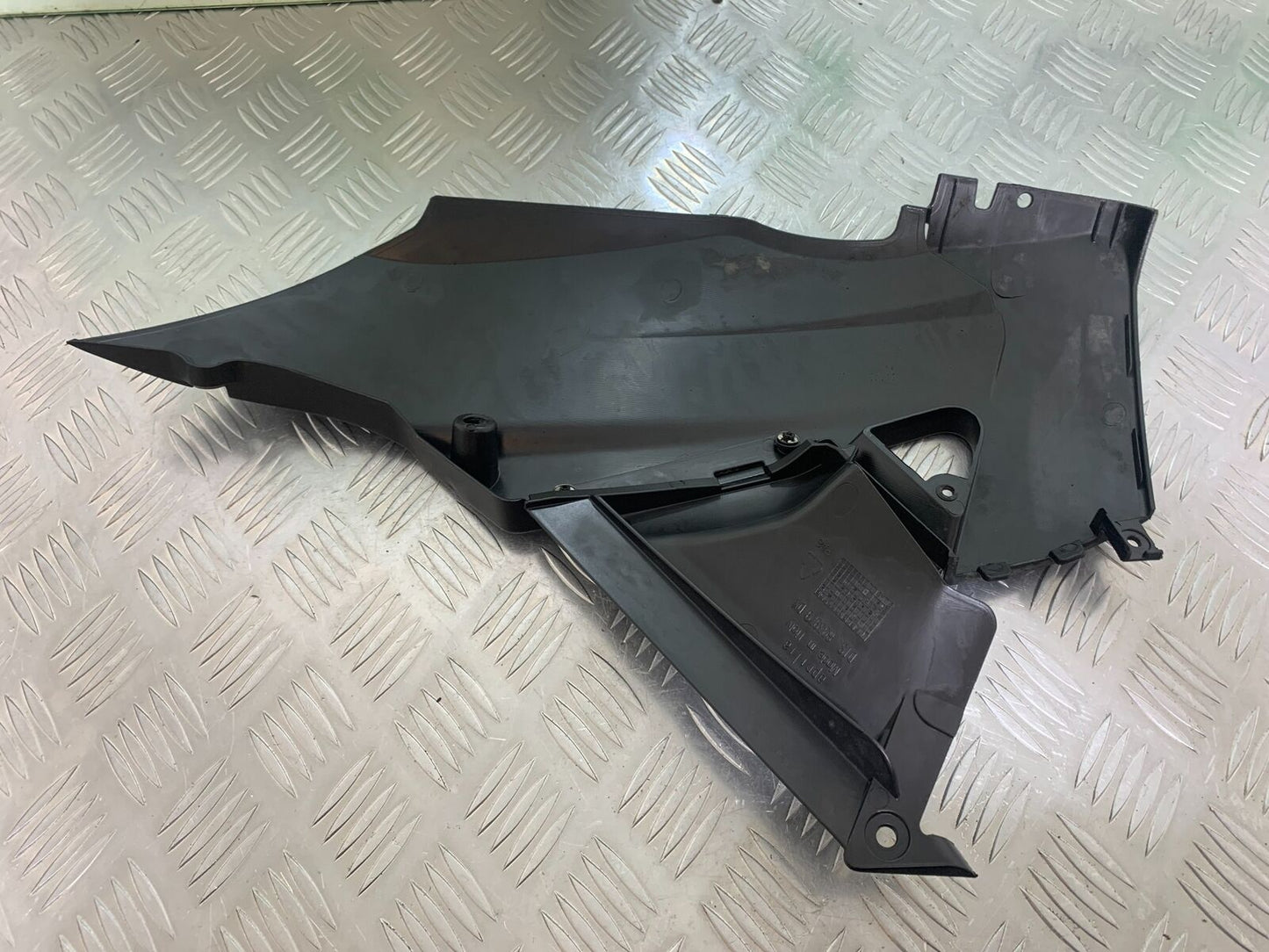 APRILIA RS4 125 RIGHT LOWER FAIRING YEAR 2011-2016 (STOCK 994)