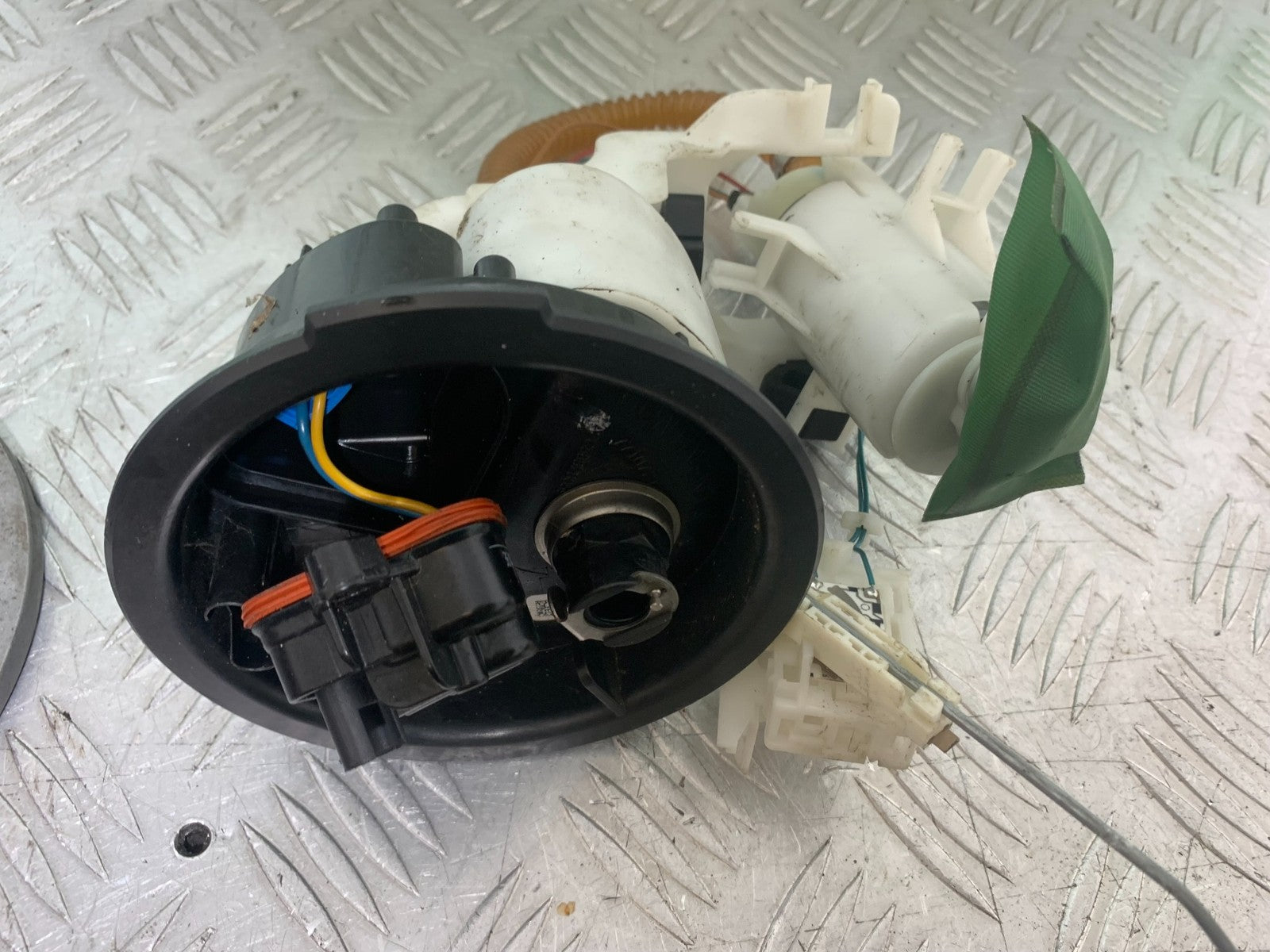BMW S1000 RR PETROL PUMP  YEAR 2015-2018 (CMB1246)