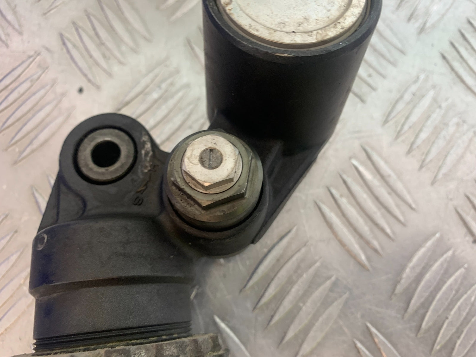 KAWASAKI ZX6R REAR SHOCK  YEAR 2009-2012 (CMB1136)