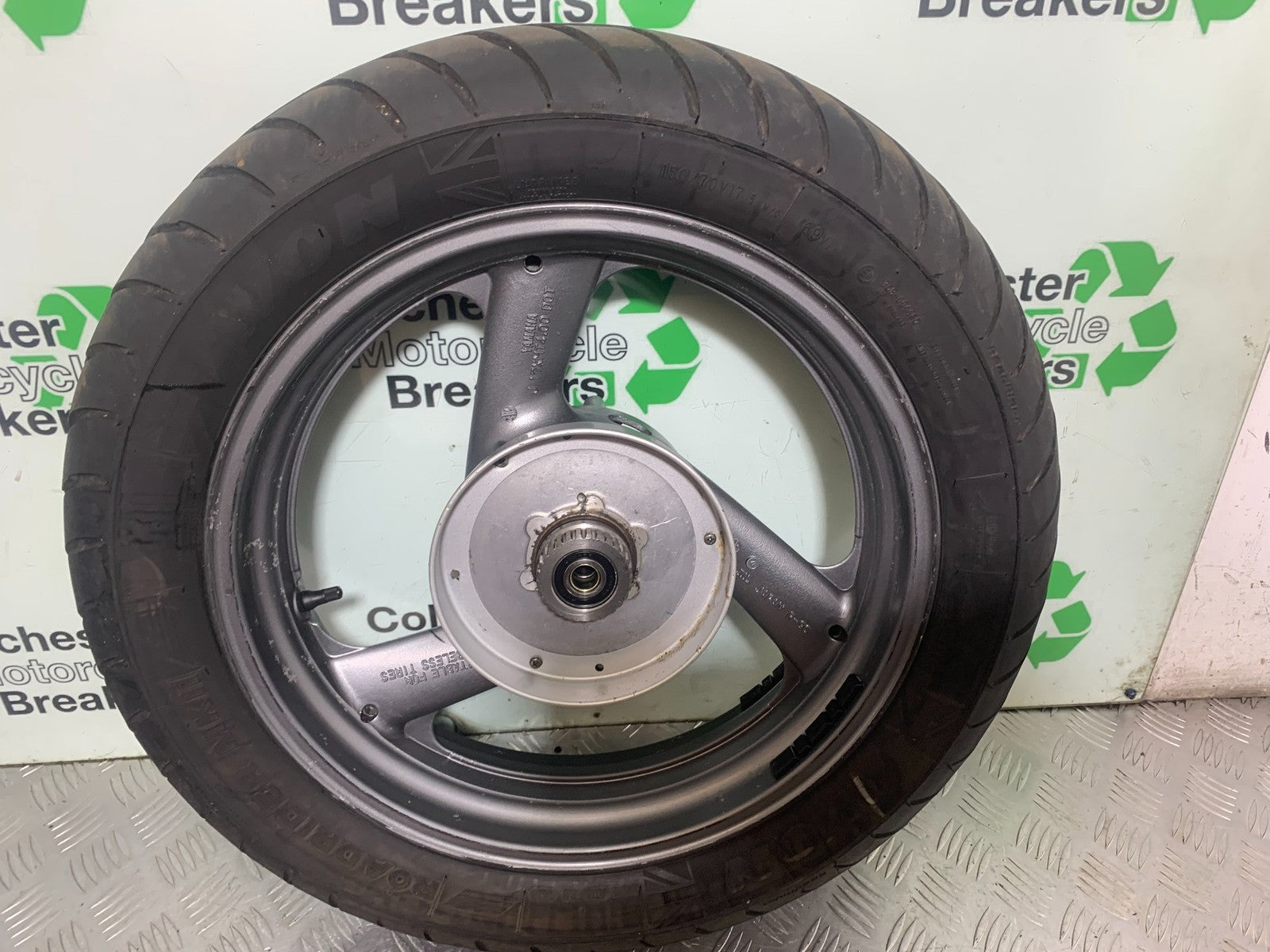 YAMAHA XJ900 XJ 900 DIVERSION REAR WHEEL YEAR 1994-2002(CMB1292)