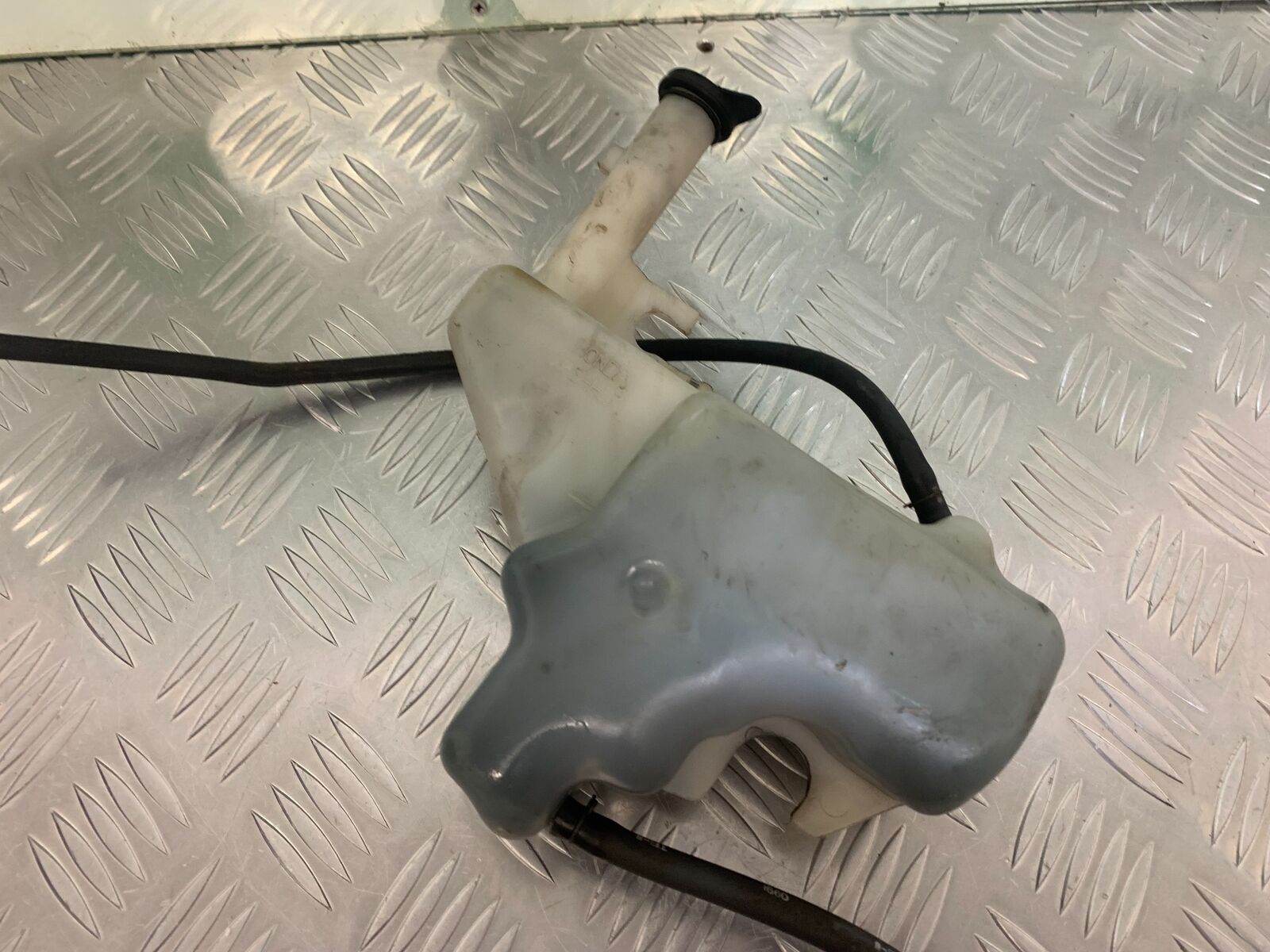 HONDA CBR1100 BLACKBIRD COOLANT BOTTLE   YEAR 1999-05 (STOCK 961)