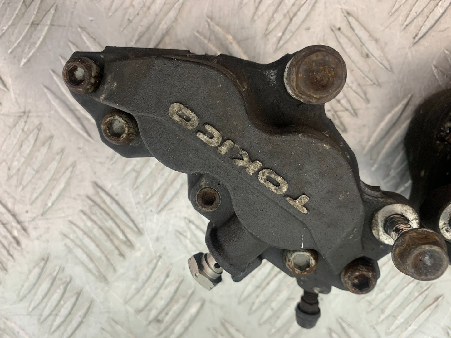 SUZUKI GSXR600 GSXR 600 K1 K2 K3 FRONT BRAKE CALIPERS 1999-03 (CMB1284)
