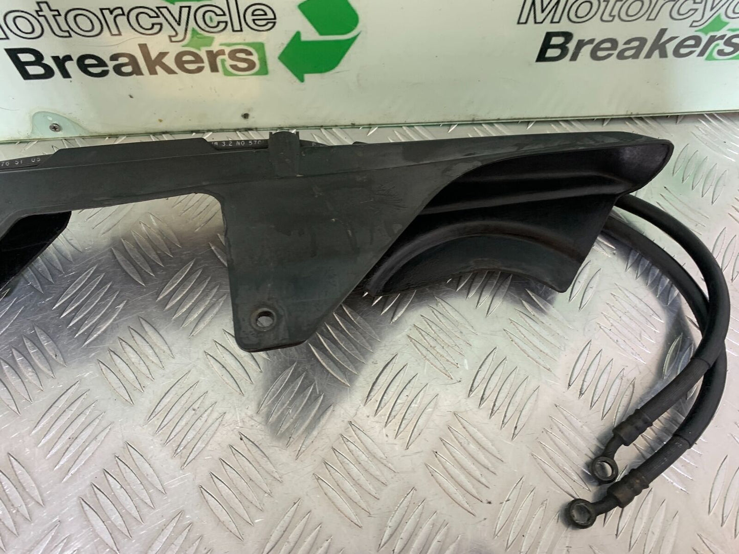 HONDA VFR800 VFR 800 V-TEC CHAIN GUARD  YEAR 2002 -09 (CMB1012)