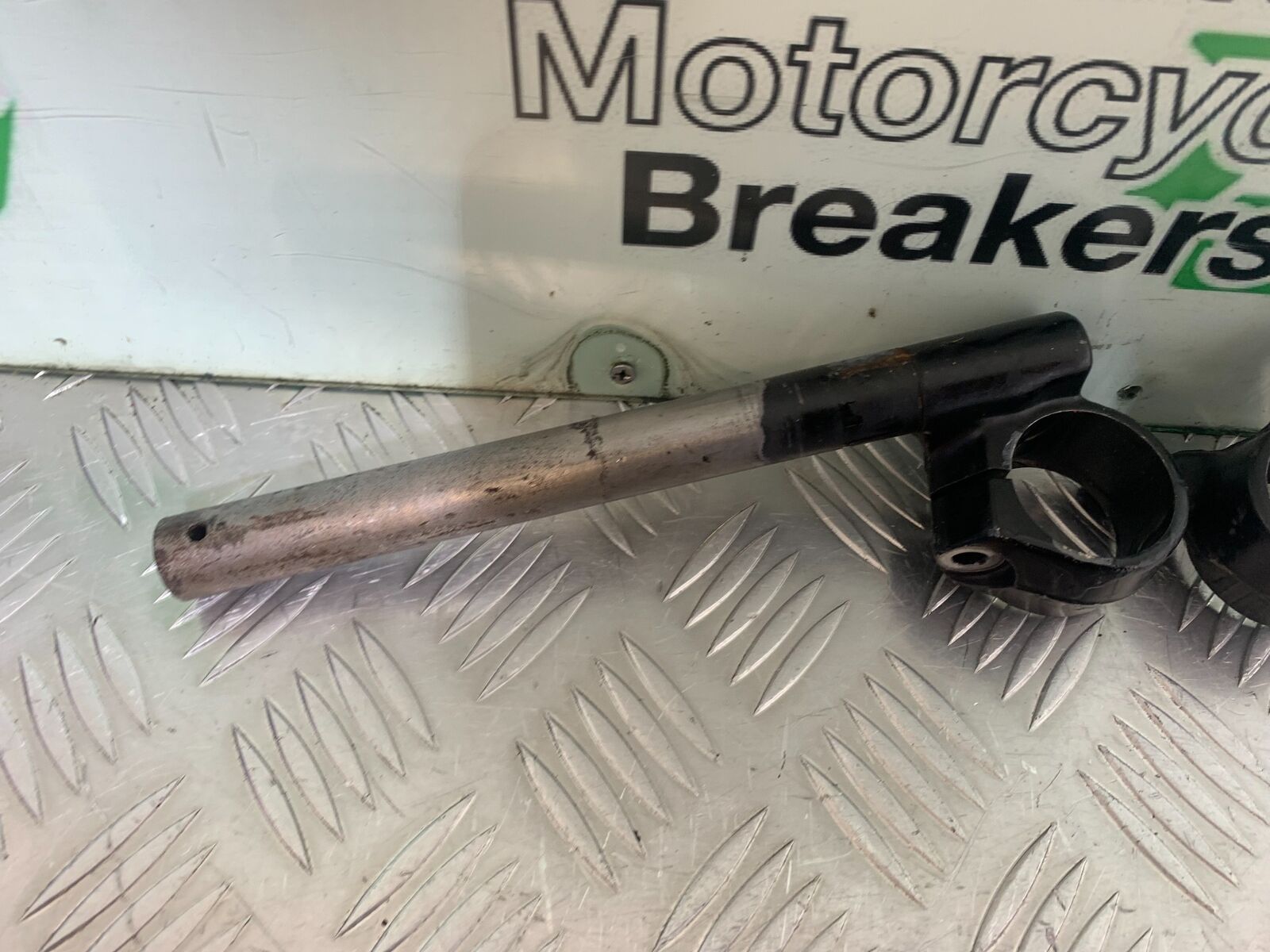 HONDA CBR600 CBR 600 F2 LEFT & RIGHT HANDLEBARS  YEAR 1991-1994(CMB1133)