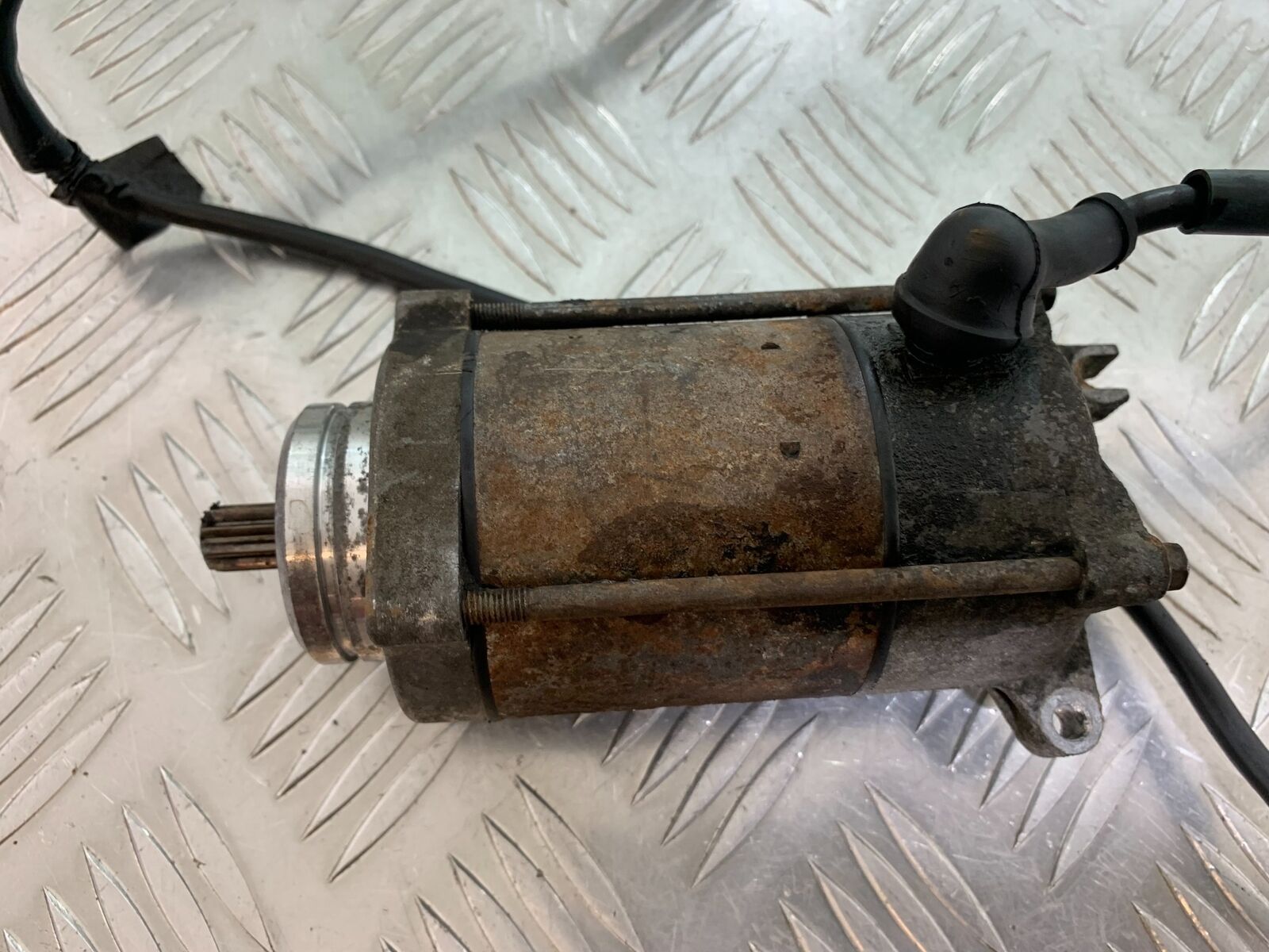 HONDA VFR800 VFR 800 V-TEC STARTER MOTOR   YEAR 2002 -09 (CMB1012)