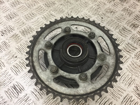 YAMAHA FZS1000 FAZER 1000 FZ1 SPROCKET CARRIER  YEAR 2000-05 (STOCK 714)