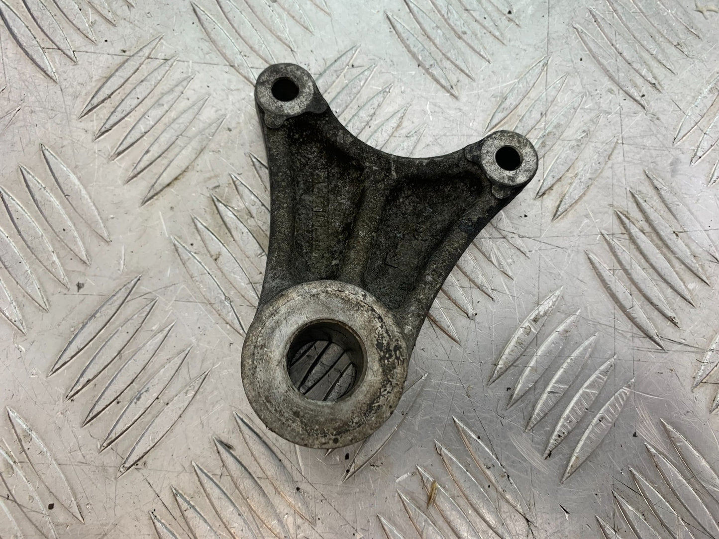 SUZUKI GSF1200 GSF 1200 BANDIT REAR CALIPER BRACKET  YEAR 2001-2004 (CMB1188)