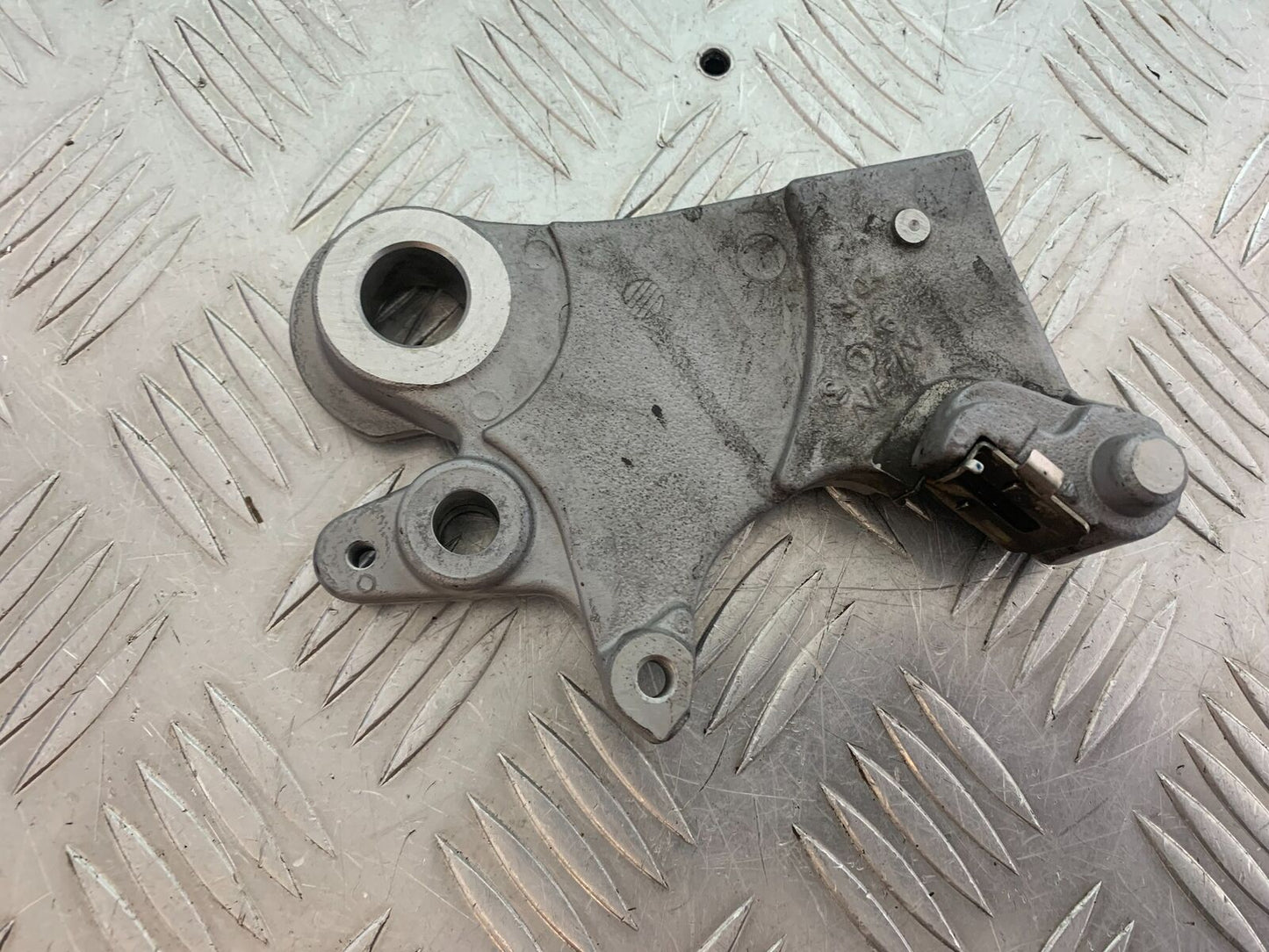 YAMAHA XSR900 XSR 900 REAR CALIPER BRACKET  YEAR 2021-2022 (CMB1073)