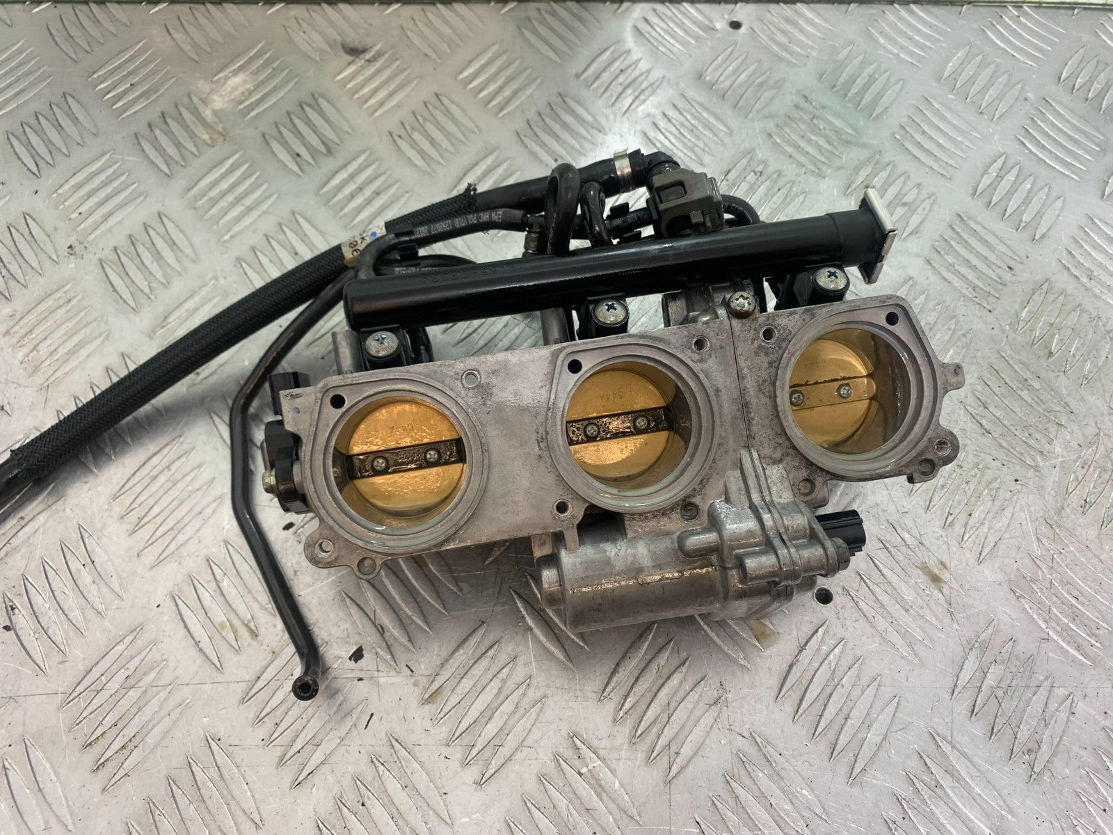 TRIUMPH TIGER 800 XRT THROTTLE BODIES   2018-2020 (CMB1193)