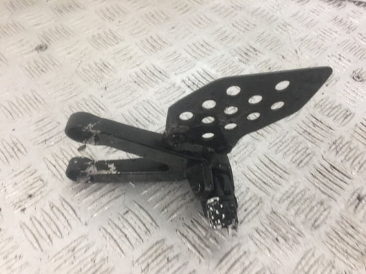 HONDA CBR600 CBR 600 RR FRONT LEFT HANGER   YEAR 2009-2012 (STOCK 804)