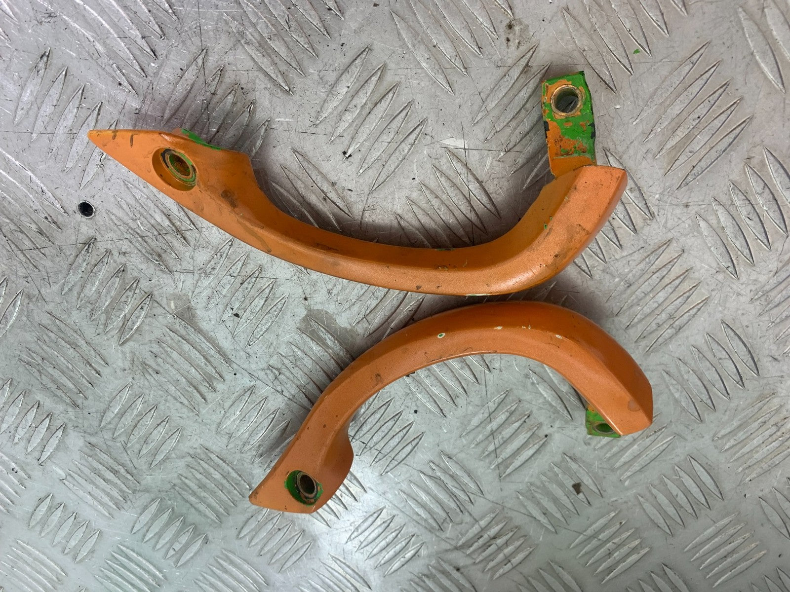 KAWASAKI ZX9R ZX9 E1 GRAB RAILS   YEAR 2000-01 (CMB1171)