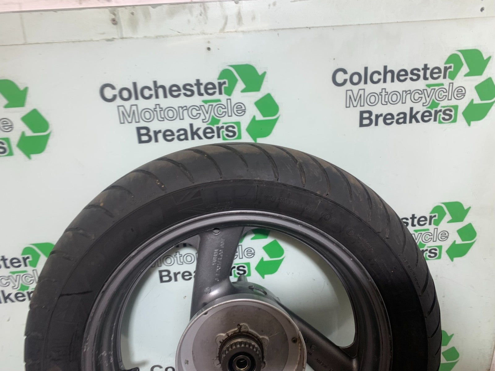 YAMAHA XJ900 XJ 900 DIVERSION REAR WHEEL YEAR 1994-2002(CMB1292)