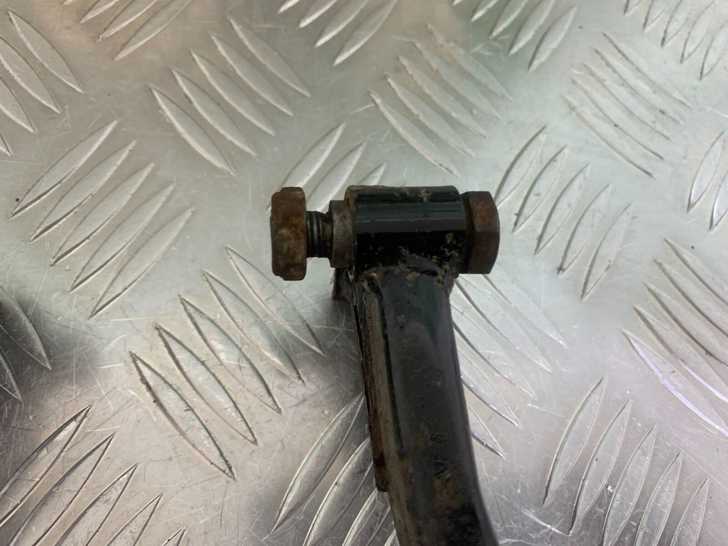 KAWASAKI ZR 750 ZEPHYR CENTER STAND   YEAR 1991-95 (CMB1008)