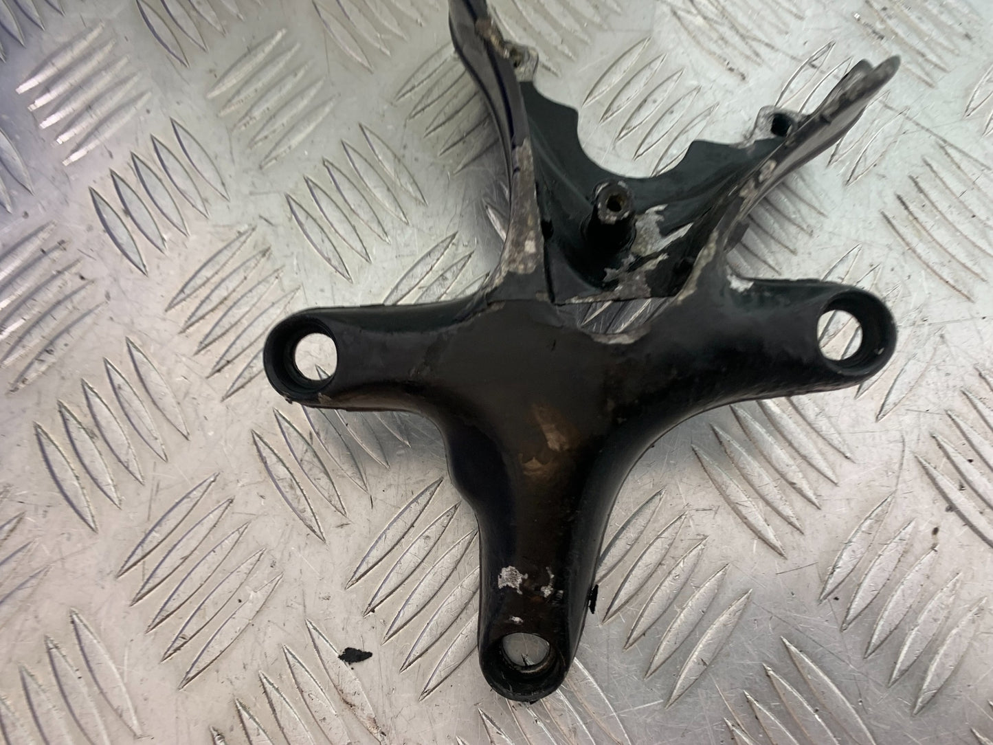 TRIUMPH T509 SPEED TRIPLE FAIRING BRACKET   YEAR 1997-1998 (CMB1144)