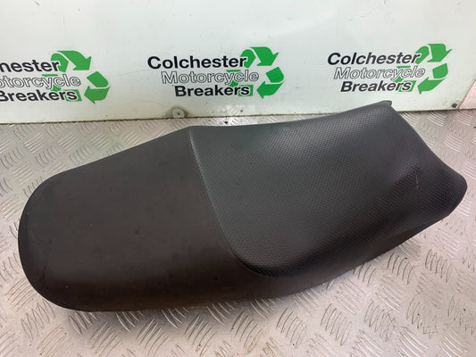 SUZUKI GSF1200 GSF 1200 BANDIT SEAT YEAR 2001-2004 (CMB1188)