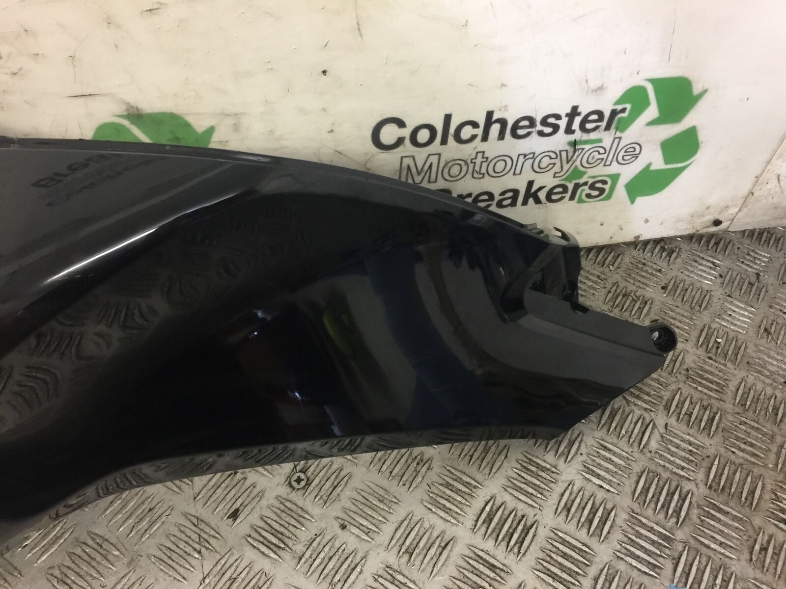 HONDA NC750 NC 750 SA-H LEFT TANK PANEL   2014-2018 (STOCK 608)