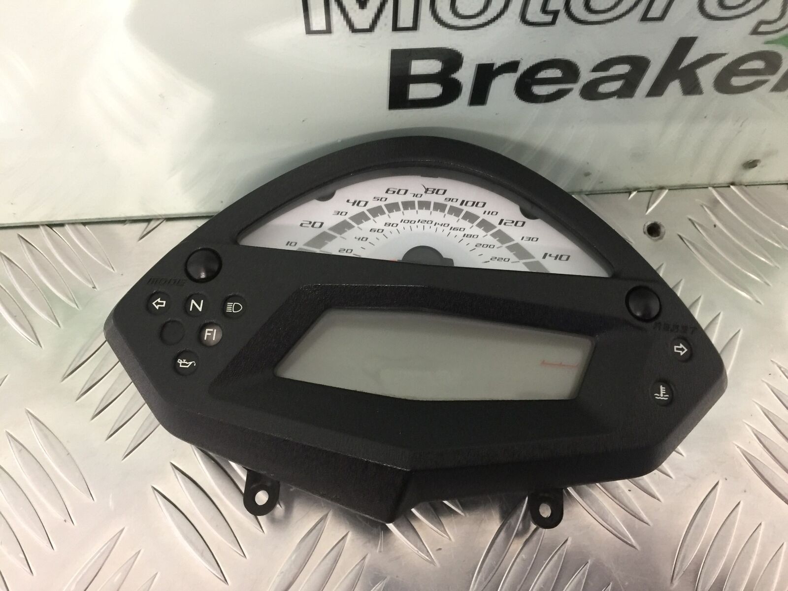 KAWASAKI ER6 N CLOCKS SPEEDO DASH  YEAR 2009-2011  (STOCK 928)