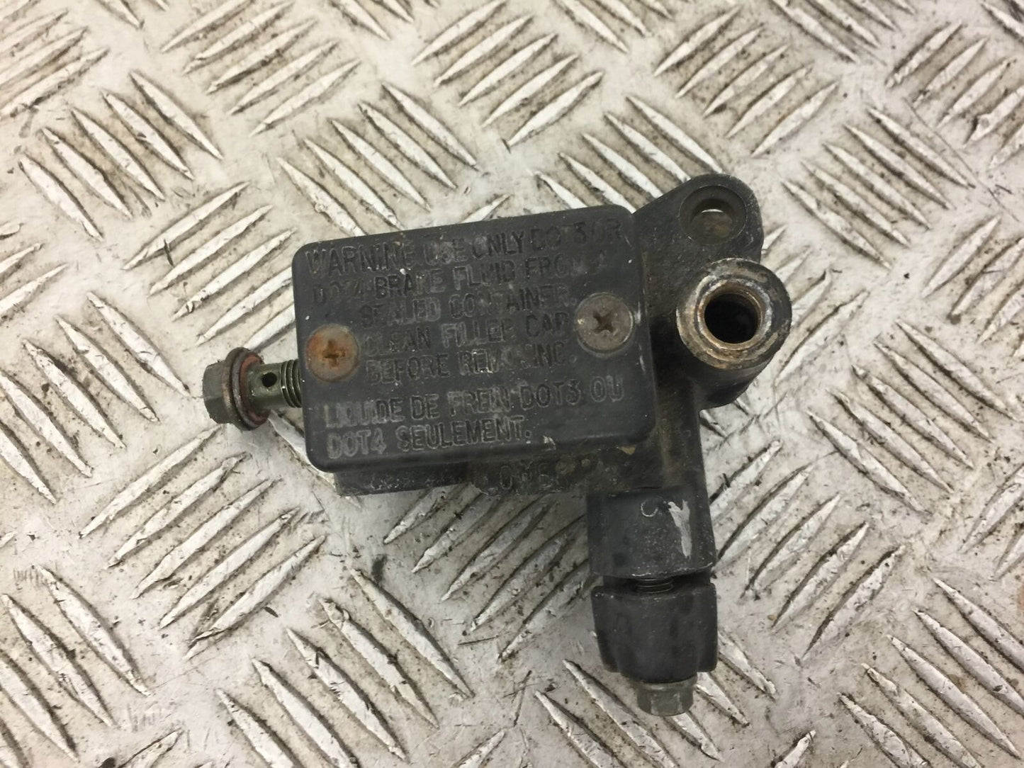 SINNIS APACHE 125 SM FRONT BRAKE MASTER CYLINDER  YEAR 2012 (STOCK 570)