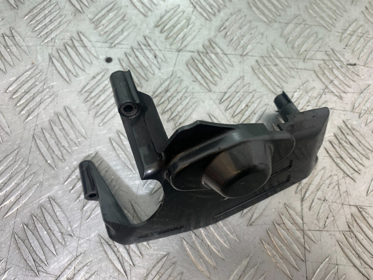 SUZUKI SV650 SV 650 mk1 SPROCKET COVER YEAR 1999-2002 (CMB1208)