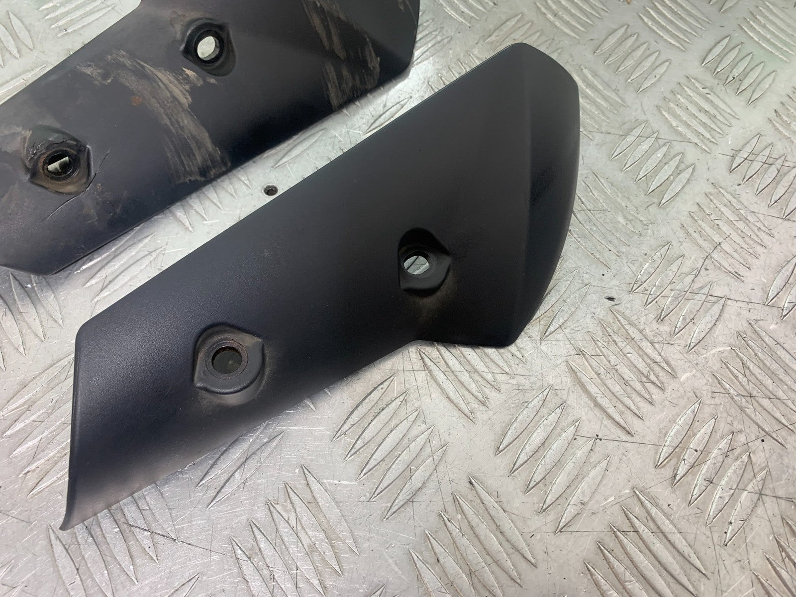 TRIUMPH TIGER 800 XRT MUDGUARD SIDE INFILLS  2018-2020 (CMB1193)