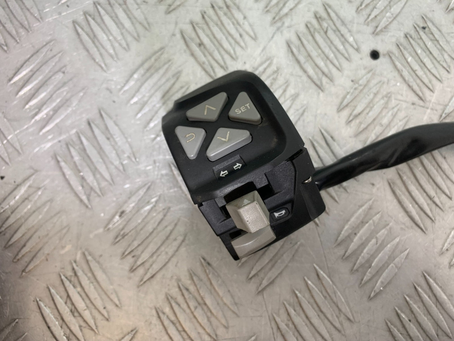 KTM DUKE 390 LEFT SWITCH GEAR YEAR 2017- 2023 (CMB1314)