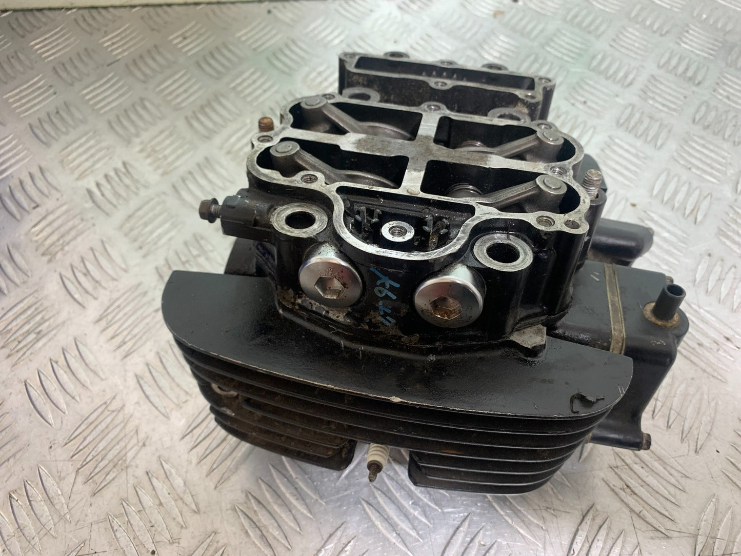 KAWASAKI VN1500 CLASSIC REAR HEAD AND CAM    YEAR 1999 -2006 (CMB1166)
