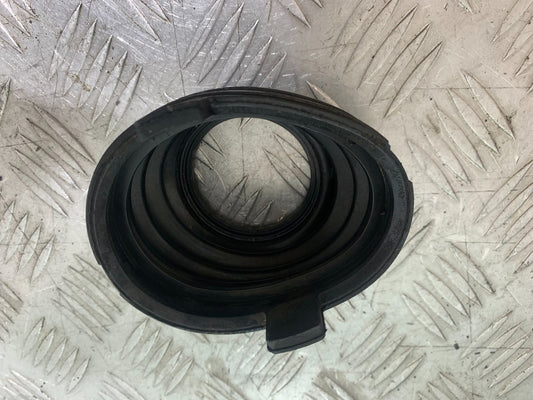 KAWASAKI GTR1400 GTR 1400 RUBBER SWINGARM BOOT  YEAR 2007-2009 (CMB1174)