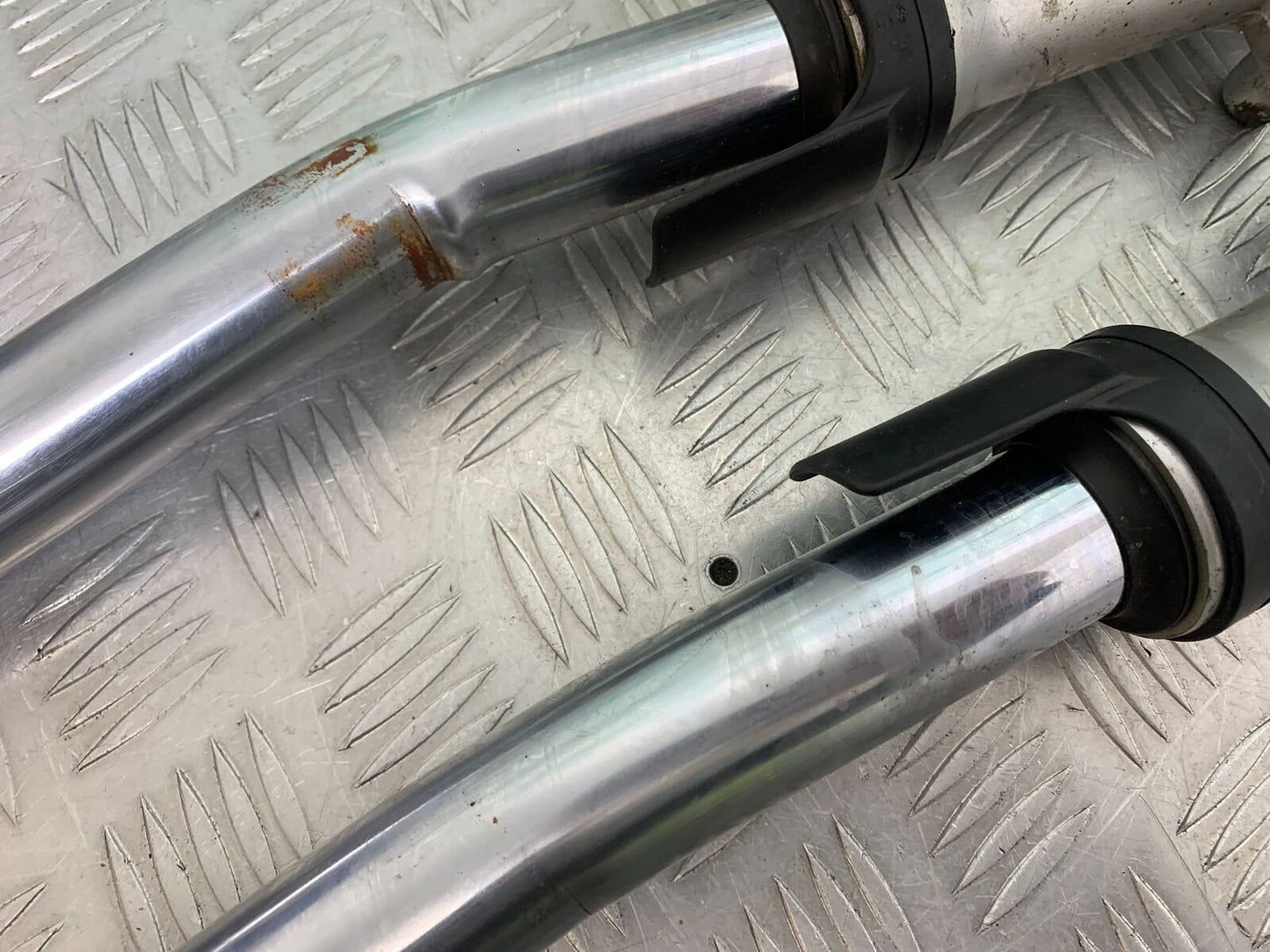 YAMAHA YZF600 YZF 600 THUNDERCAT FORKS (BENT)  1996-2003 (CMB1105)