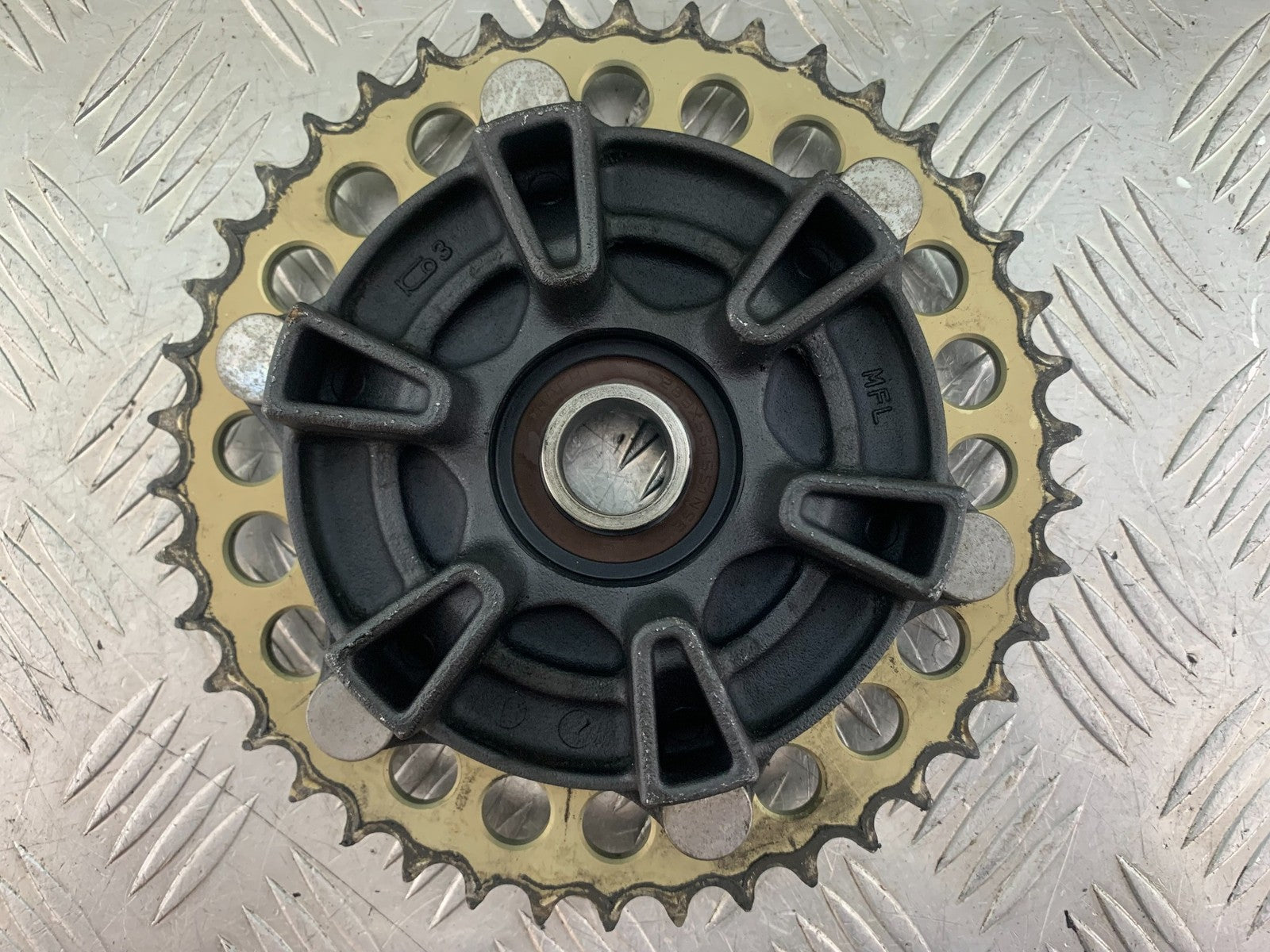 HONDA CBR1000 RR CBR 1000RR FIREBLADE REAR SPROCKET CARRIER 2008-2011 (CMB1179)