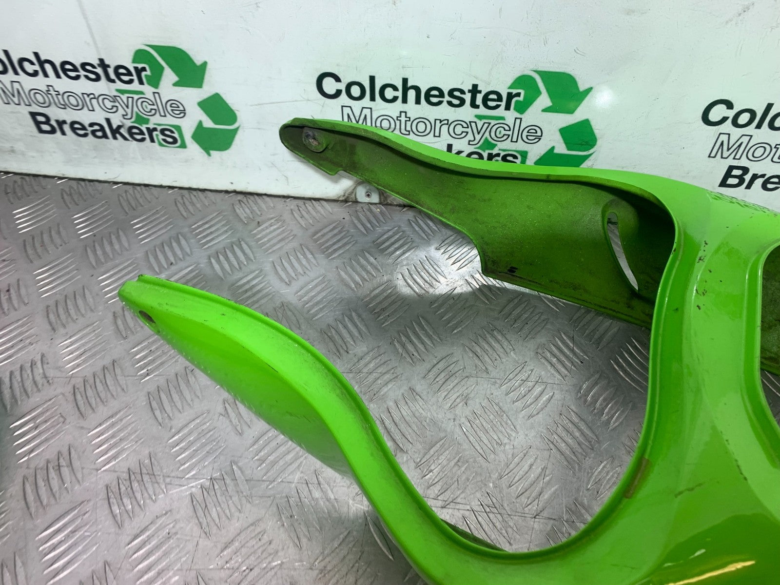 KAWASAKI ZX9R ZX9 C TAIL PIECE SEAT UNIT  YEAR 1998-99 (CMB1213)
