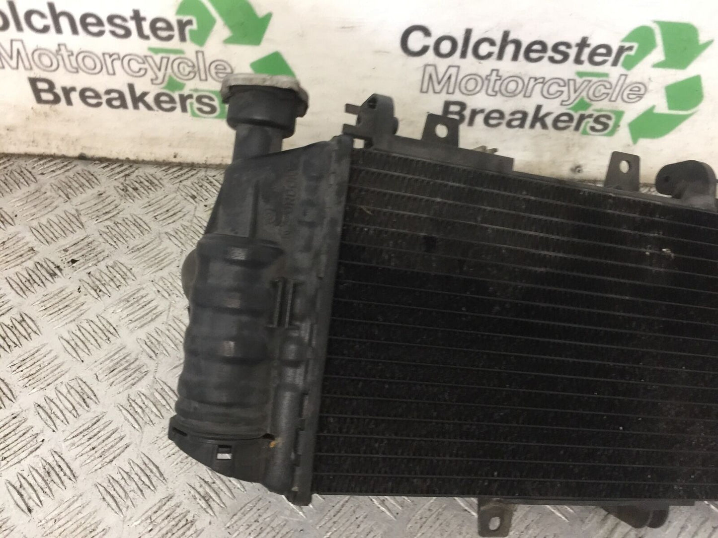 BMW F800 ST RADIATOR   YEAR 2011-2013 (STOCK 886)