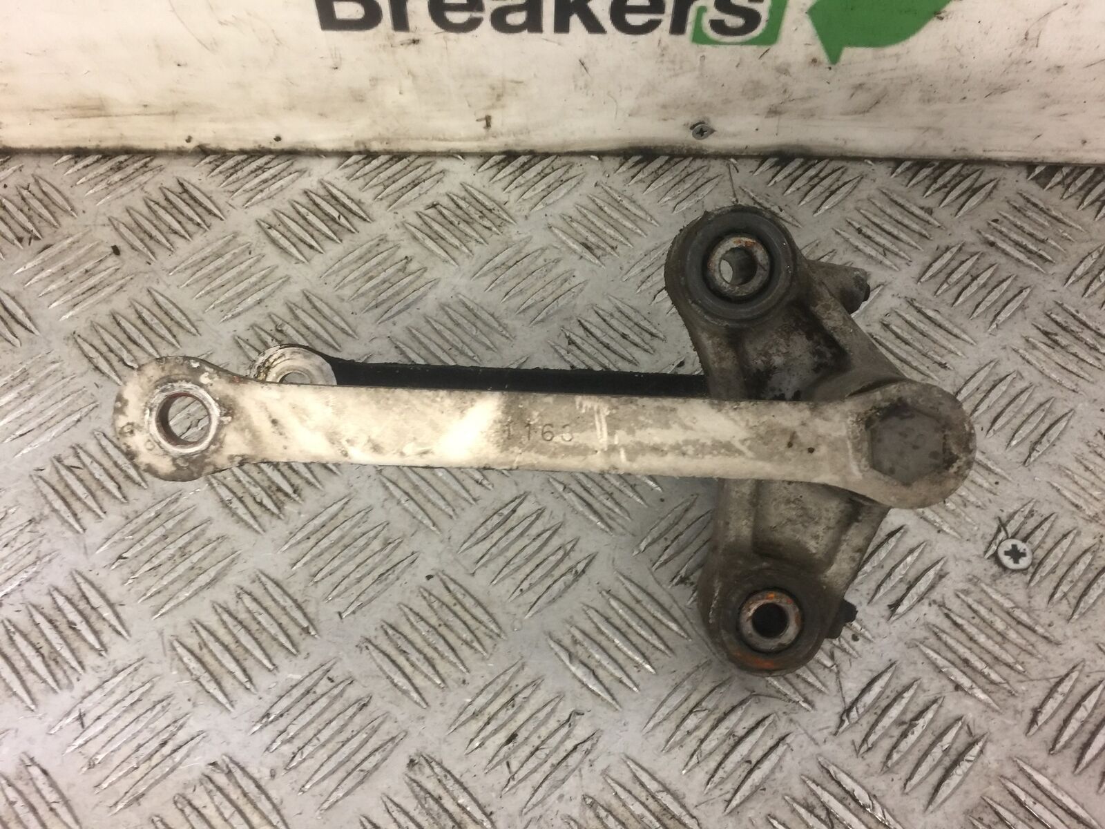 KAWASAKI ZX6R ZX636 REAR SHOCK LINKAGE  YEAR 2002  (STOCK 484)