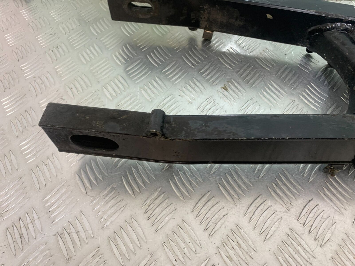 YAMAHA FJ1100 FJ 1100 SWINGARM   YEAR 1984-1985 (CMB1101)