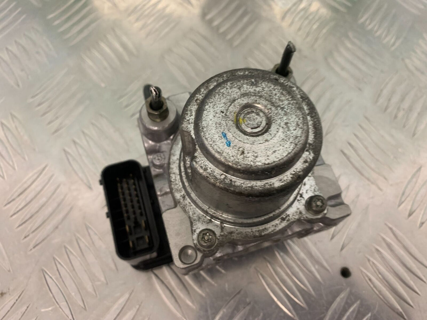 HONDA CBF600 CBF 600 SA-5 ABS PUMP YEAR 2004 -07 (STOCK 965)