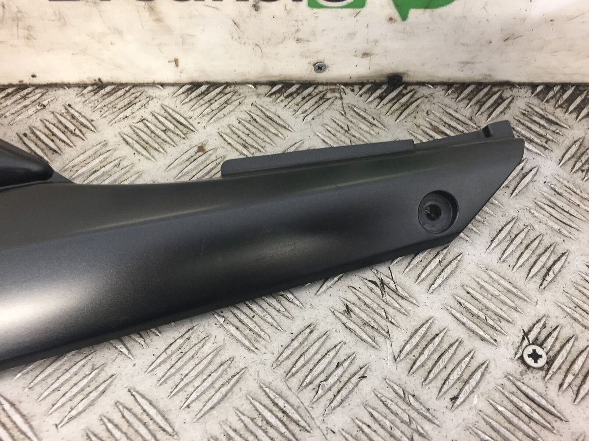 SUZUKI GSF1250 GSF 1250 K8 LEFT SIDE INFILL PANEL  YEAR 2009 (STOCK 431)