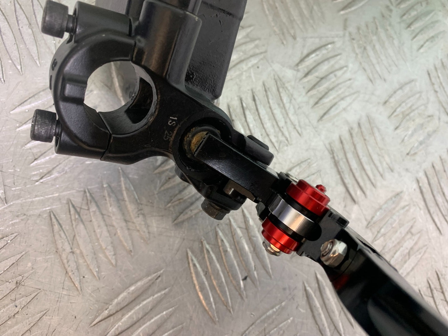 TRIUMPH TRIDENT 660 FRONT MASTER CYLINDER  YEAR 2021-2024 (CMB1295)
