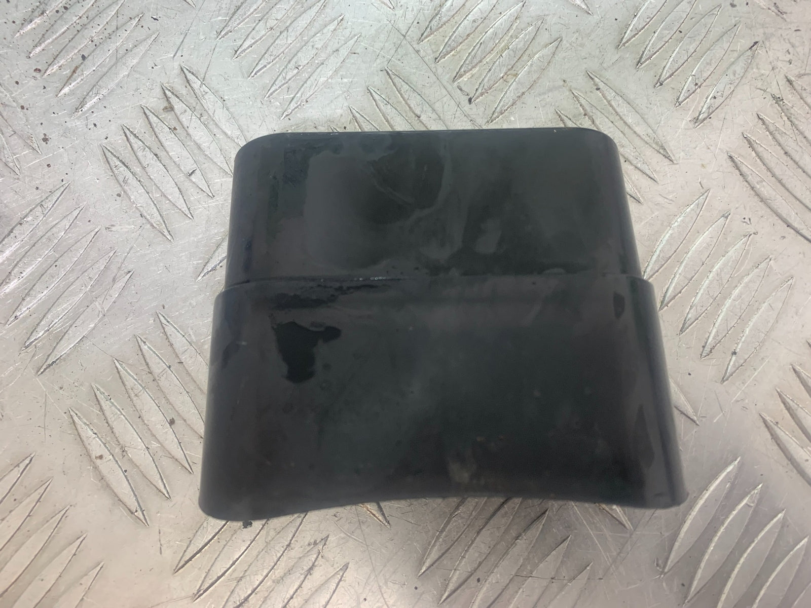PIONEER XF250 NUMBER PLATE LIGHT INFILL COVER    YEAR 2009 (CMB1143)