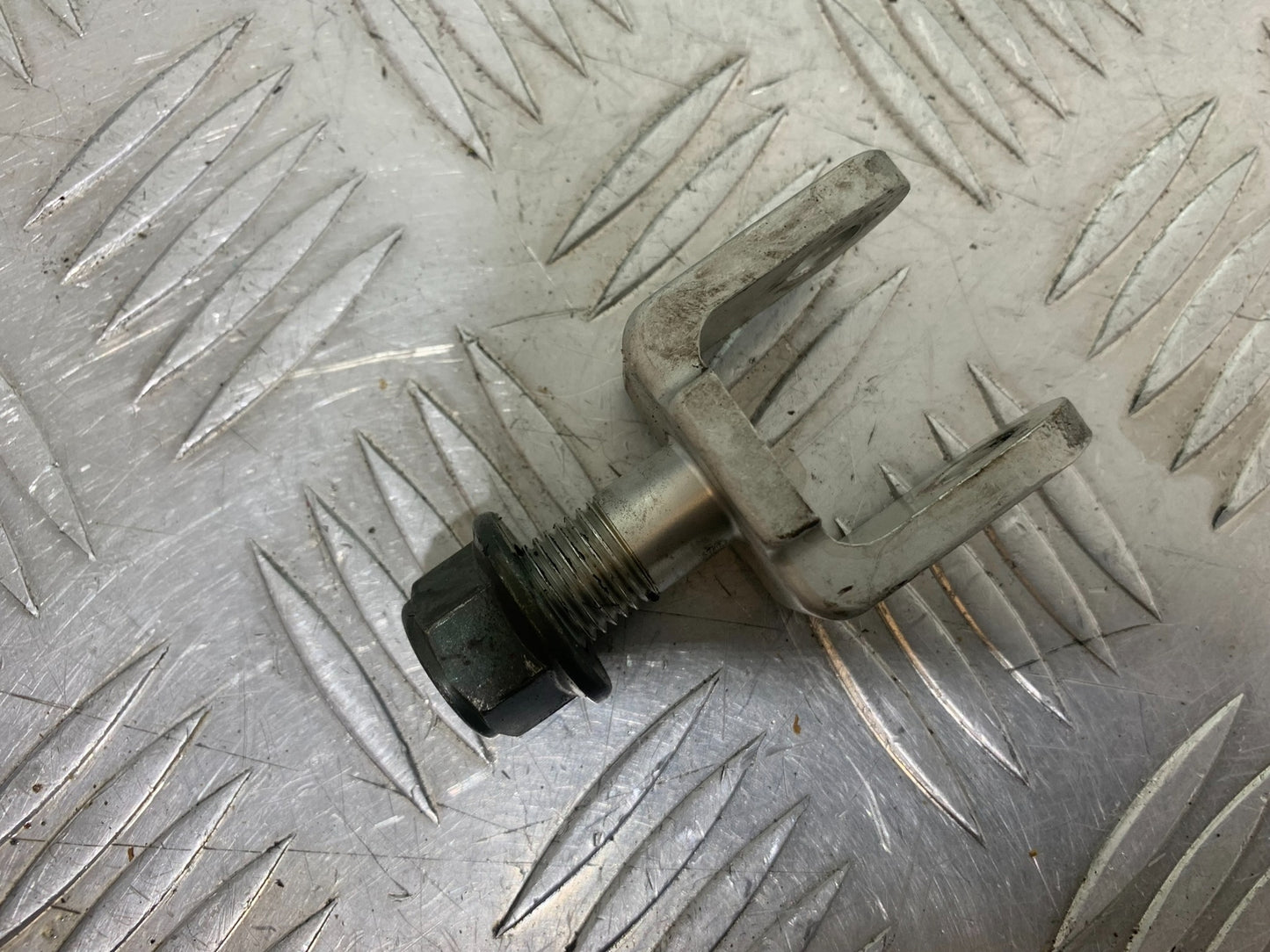 YAMAHA YZF R1 REAR SHOCK MOUNT  YEAR 2004-2006 (CMB1155)