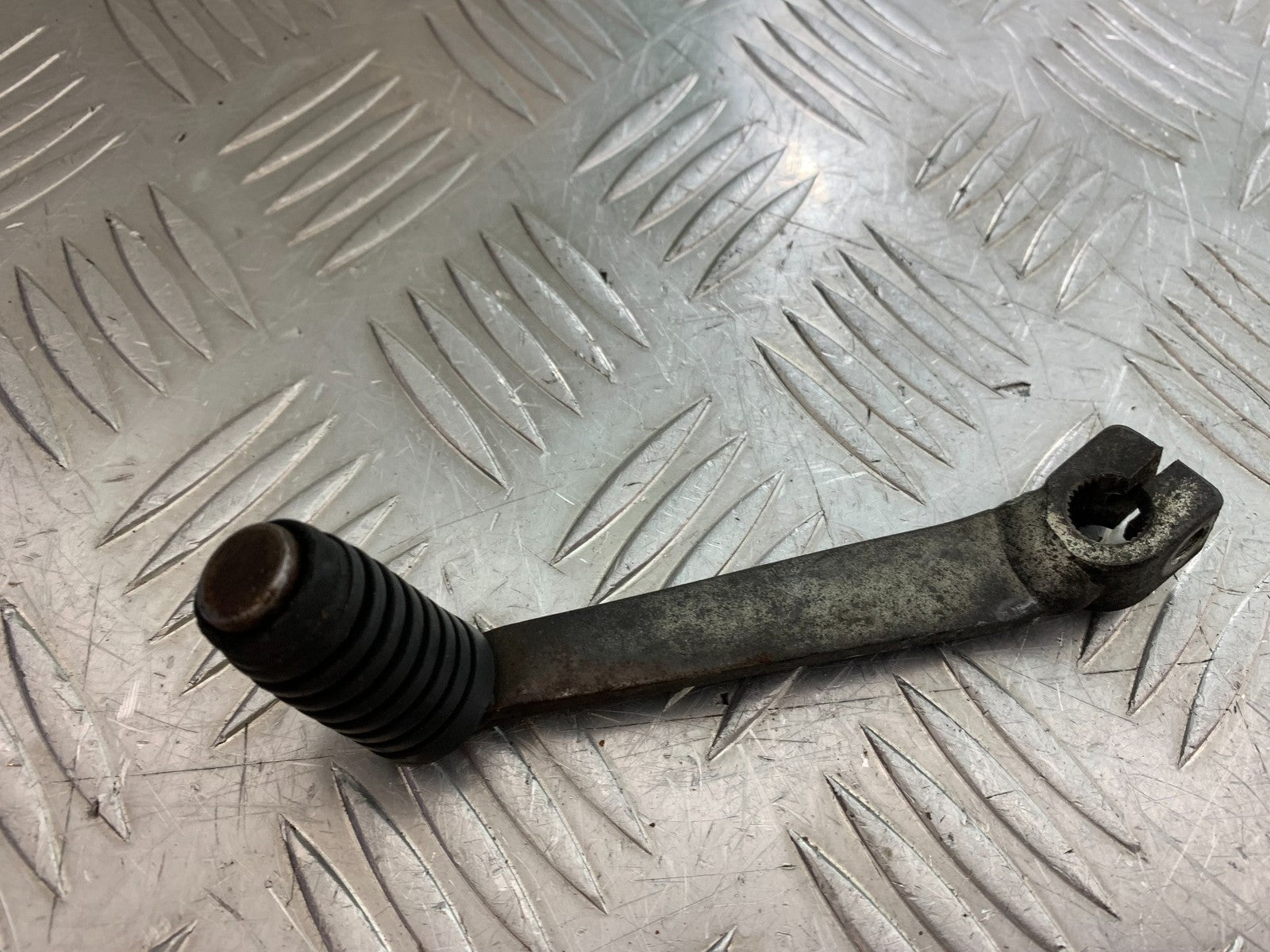 HONDA CBF500 CBF 500 GEAR LEVER   YEAR 2004-2008  (CMB1294)