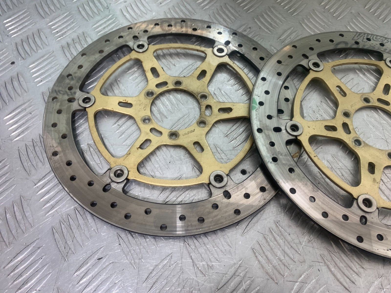 APRILIA SL750 SL 750 SHIVER FRONT BRAKE DISCS YEAR 2008-2016 (CMB1242)