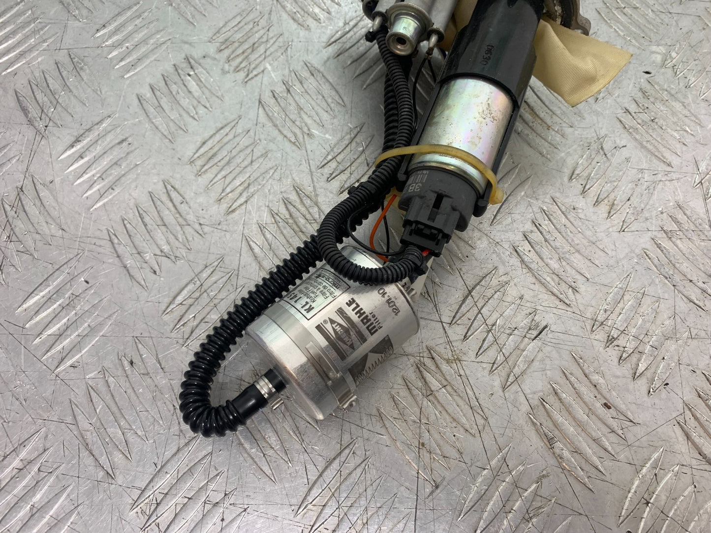 DUCATI 1198 S PETROL PUMP  YEAR 2009-2011 (CMB1219)