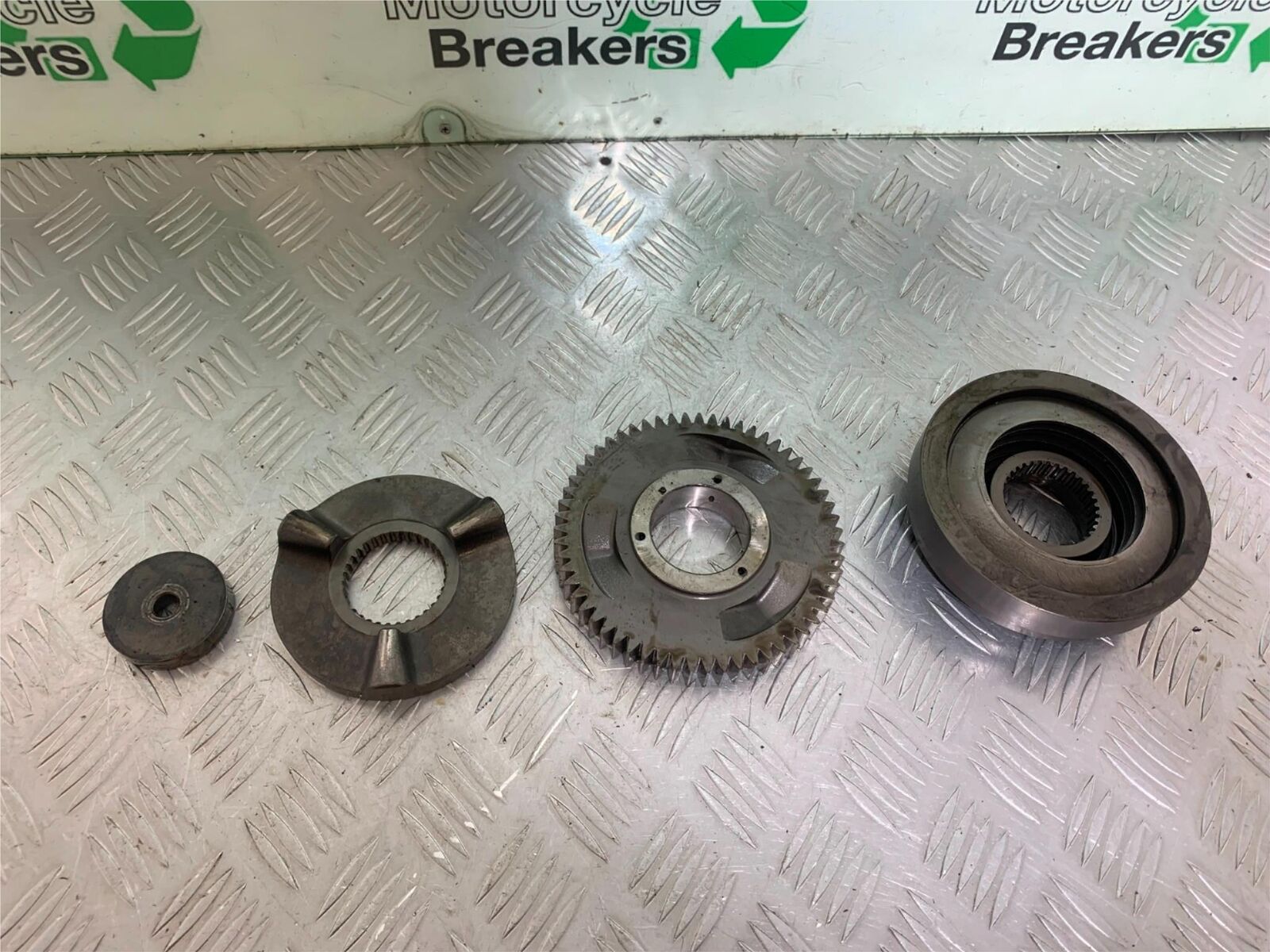 TRIUMPH THUNDERBIRD 1600 STARTER CLUTCH  YEAR 2011 (CMB1107)